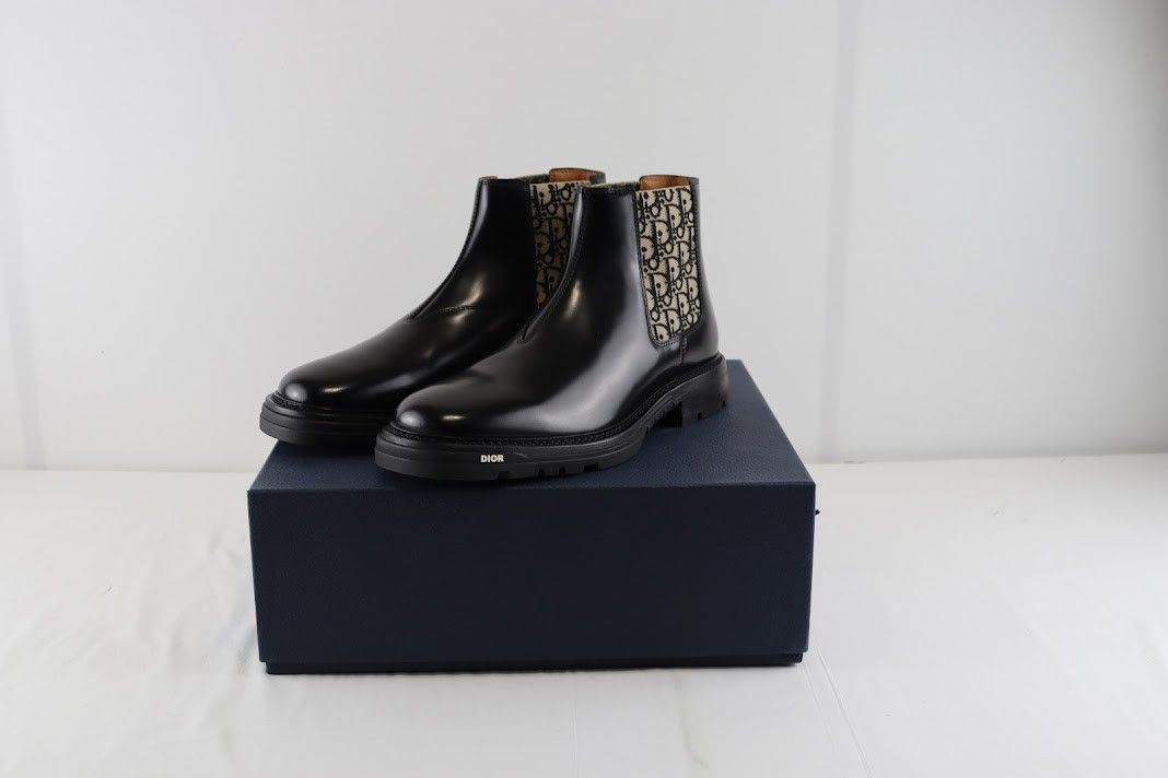 Dior o1rshd1 Expl Explorer Chelsea Boot Calf in Black/Beige Size US 12 / EU 45 - 16 Thumbnail