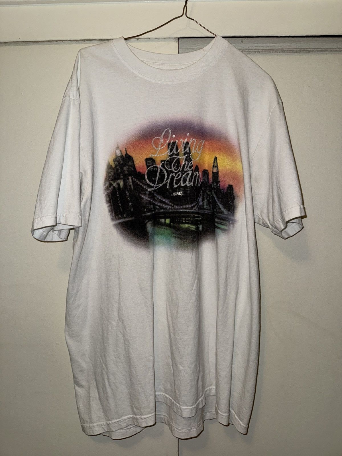 Awake NY “Living the dream” Awake NY Airbrush City Skyline Size Xl Size US XL / EU 56 / 4 - 1 Thumbnail