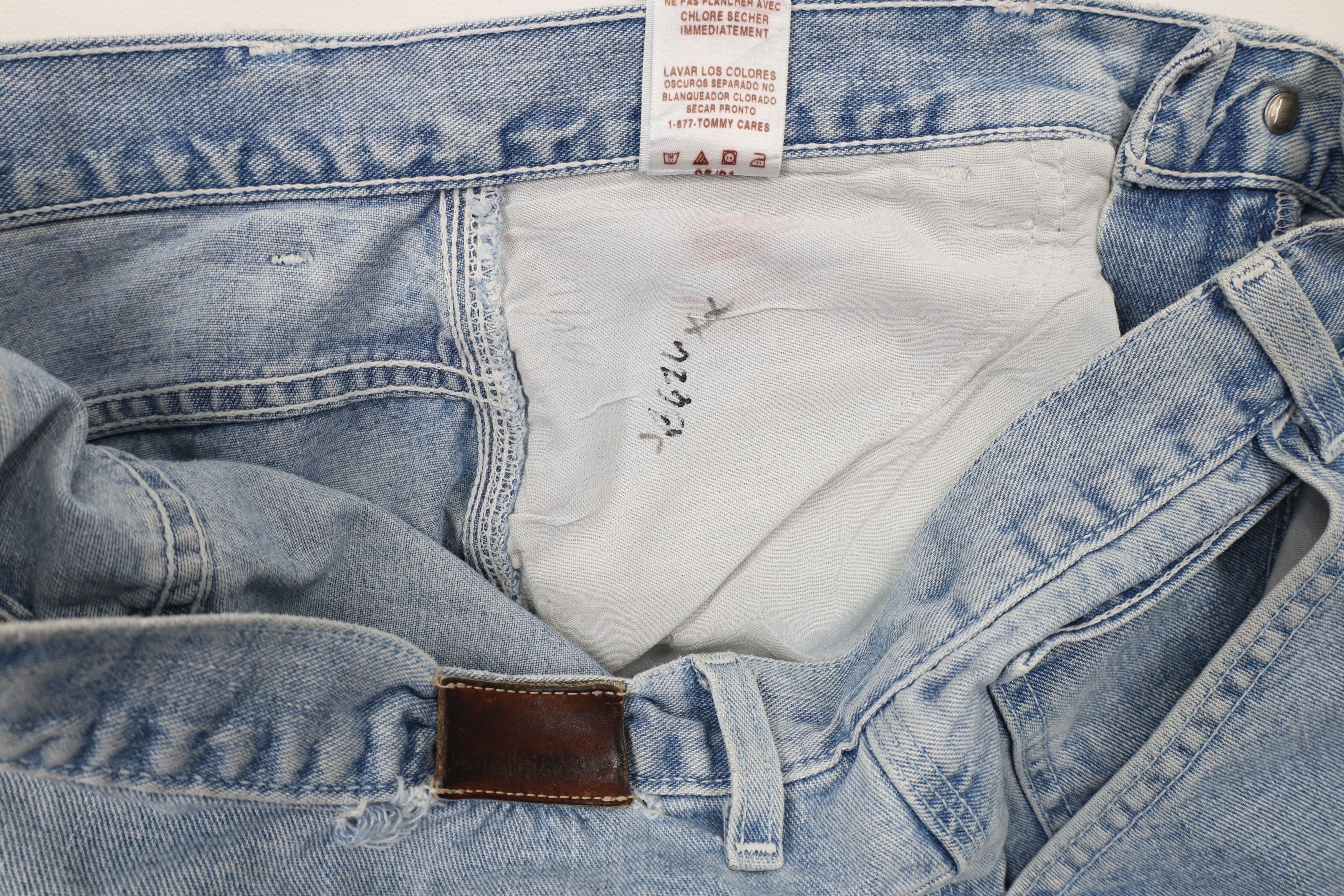 Tommy Hilfiger × Vintage Vintage 90s Y2K Tommy Hilfiger Baggy Wide Leg Dungaree Jeans Size 36" / US 14 / IT 50 - 9 Thumbnail