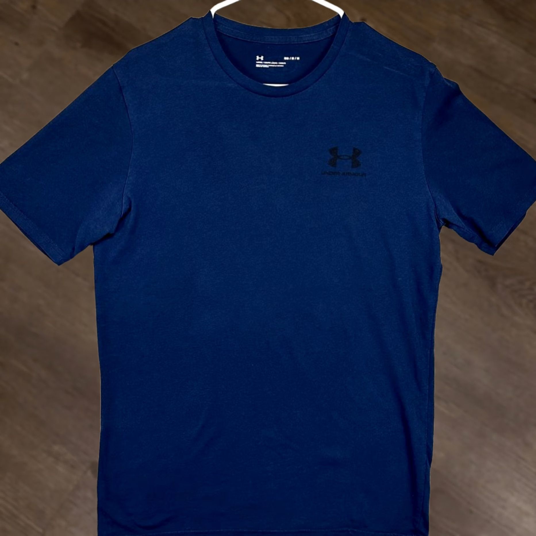 Under Armour Under Armour Shirt Mens Adult Medium Navy Blue Short Sleeve Logo T-Shirt Casual Breathable Polyester Microfiber Crew Neck Size US M / EU 48-50 / 2 - 1 Thumbnail