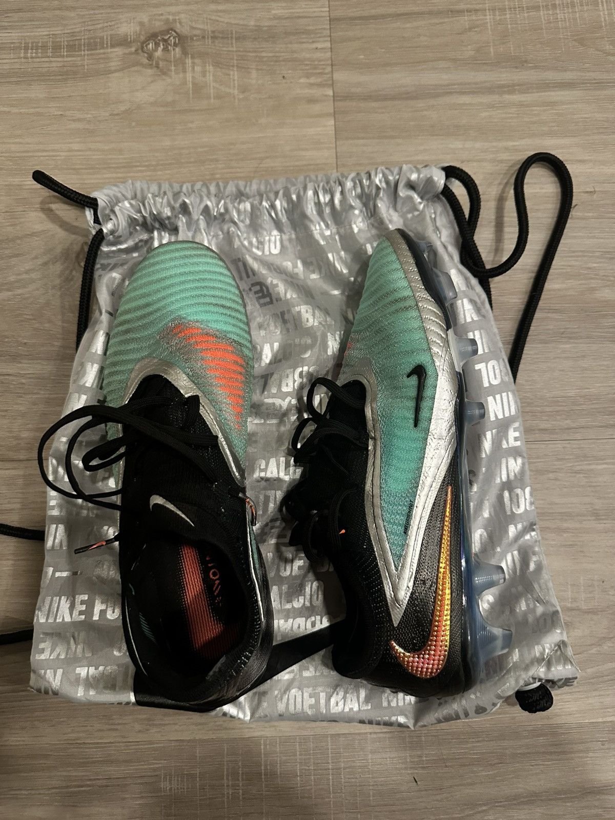 Nike Nike phantom 6 low elite launch edition Size US 9 / EU 42 - 1 Thumbnail