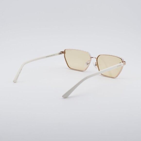 Guess Guess GU00106 21E Sunglasses White/Gold Cat Eye Frame Size ONE SIZE - 4 Thumbnail