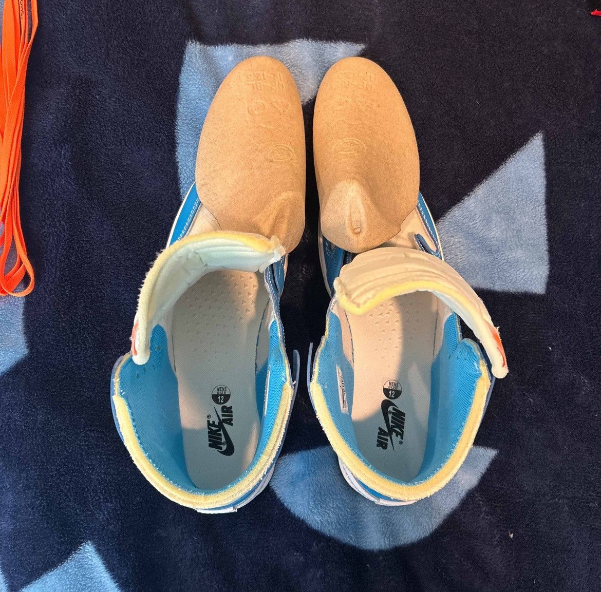 Jordan Brand × Off-White Air Jordan 1 UNC Off White Size US 12 / EU 45 - 9 Thumbnail