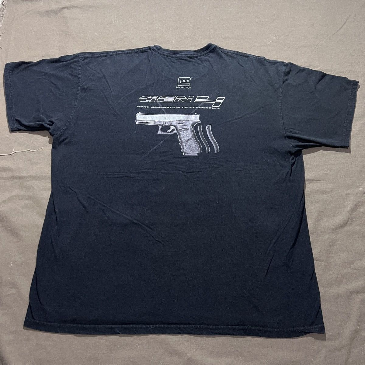 Vintage Vintage Y2K Glock Perfection Pistol Handgun Drill Tee 3XL Size US XXL / EU 58 / 5 - 2 Thumbnail