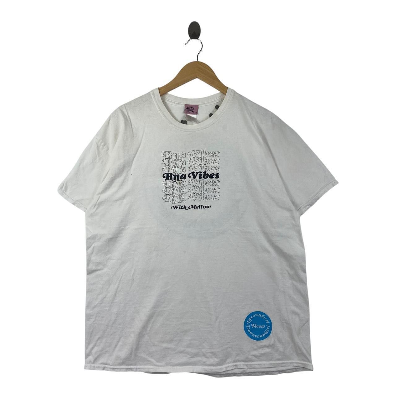 Japanese Brand RNA x UPTOWN GIRL Meets Downtown Vibes Mellow Tee Shirt Size US M / EU 48-50 / 2 - 1 Thumbnail