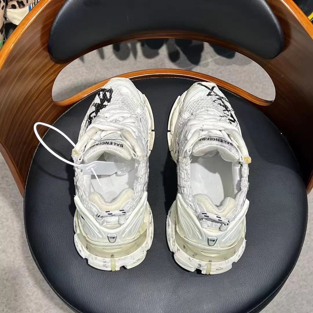 Balenciaga Balenciaga Runner Graffiti Distressed 36 Used Good Size US 5.5 / IT 35.5 - 7 Thumbnail