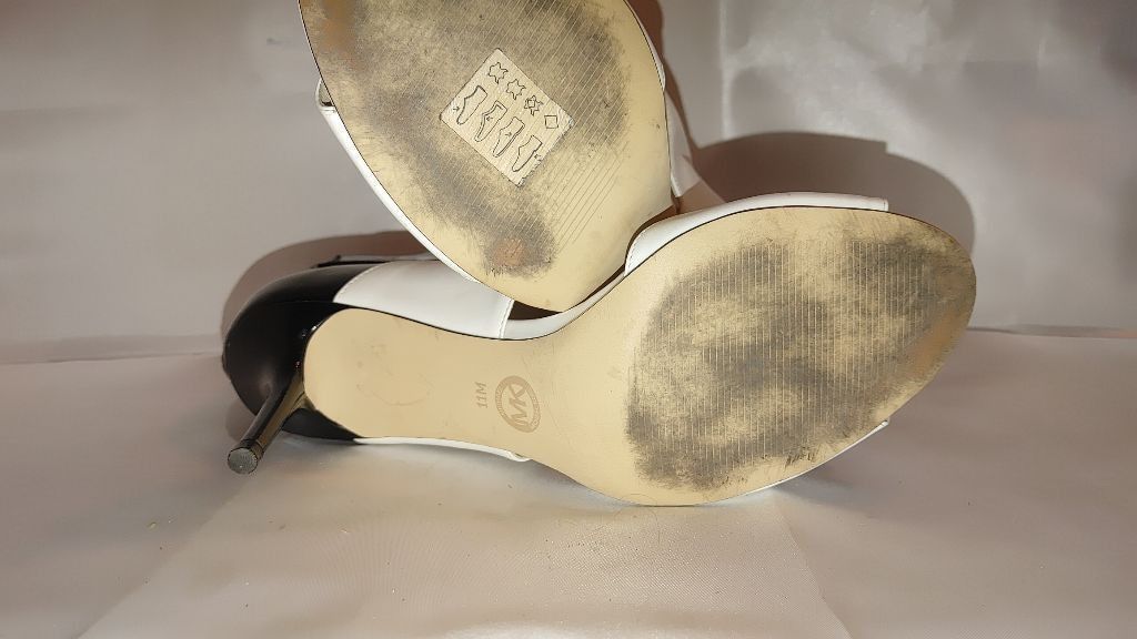 Michael Kors Michael Kors Land on Perp Toe Heels Size 11M Size US 11 / IT 41 - 10 Thumbnail
