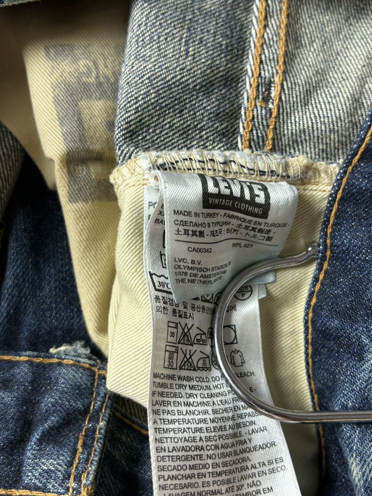 Levi's Vintage Levis 505-0217 Big E Selvedge ripped Jeans size 30 Size US 30 / EU 46 - 7 Thumbnail