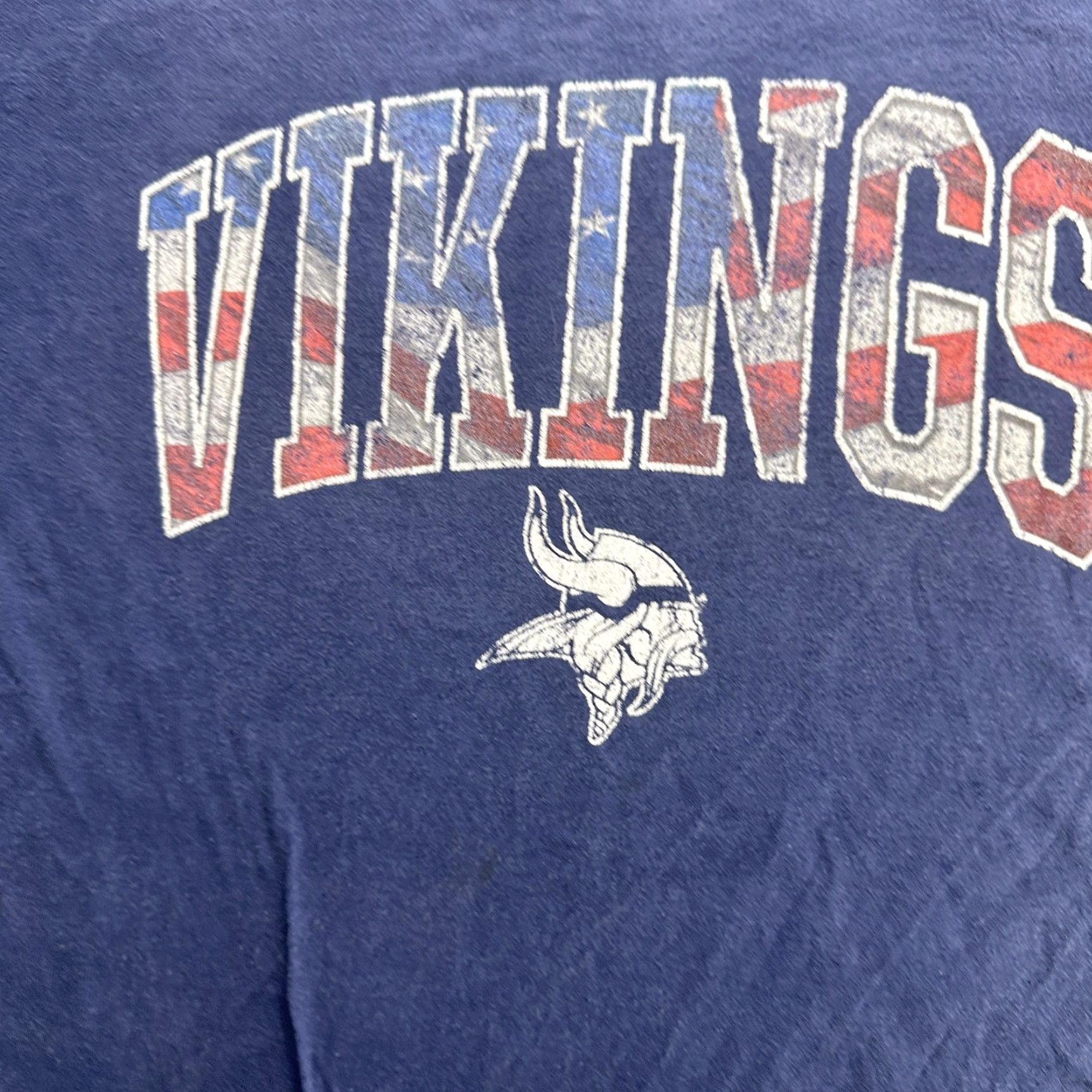 NFL VINTAGE Minnesota Vikings T-Shirt Mens XL NFL Football Team Distressed Graphic Short Sleeve Navy Blue Sports Fan Gear Size US XL / EU 56 / 4 - 6 Thumbnail