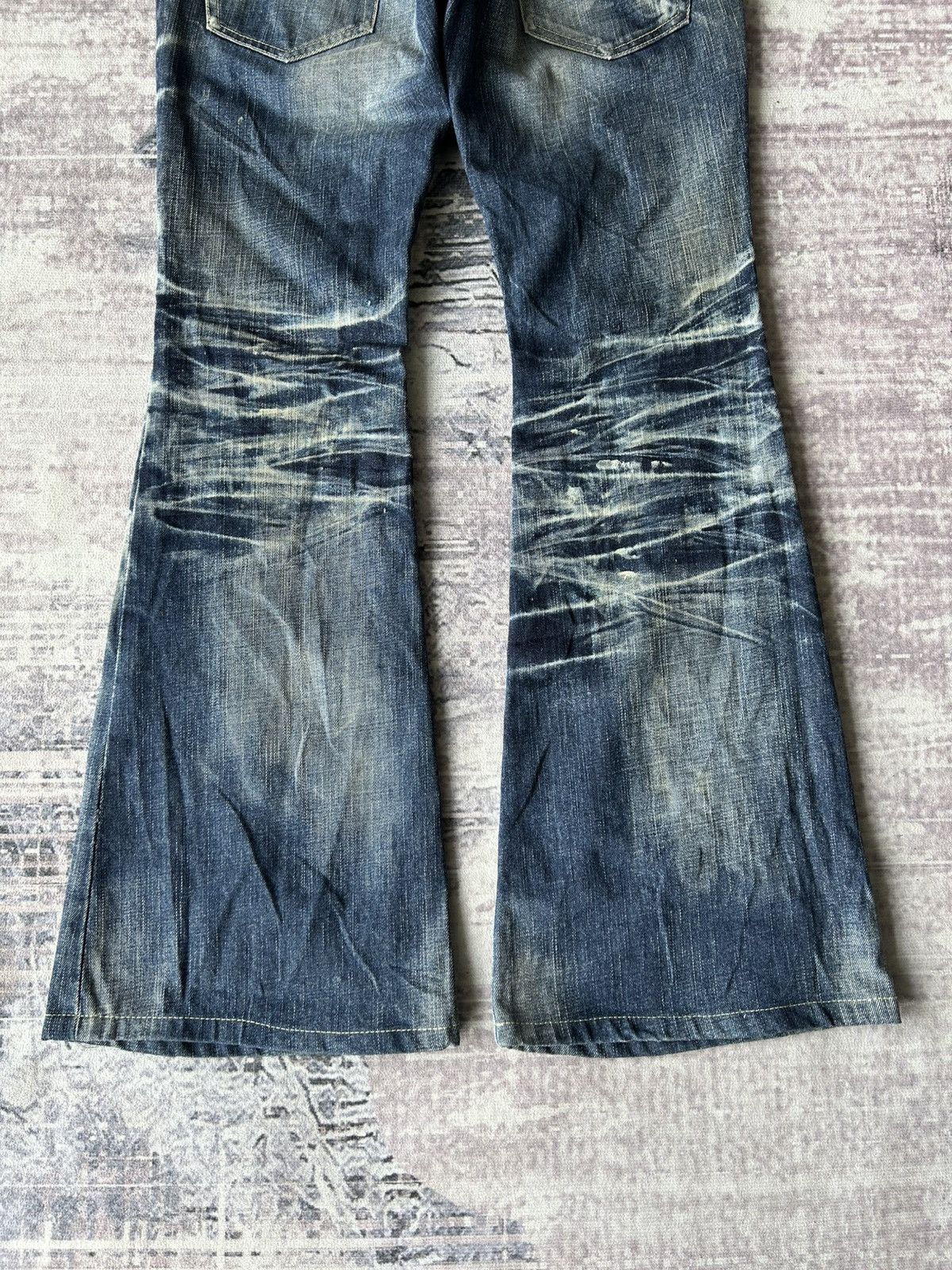 Tornado Mart SUPER FLARED Tornado Mart Washed Jeans Size US 32 / EU 48 - 11 Thumbnail