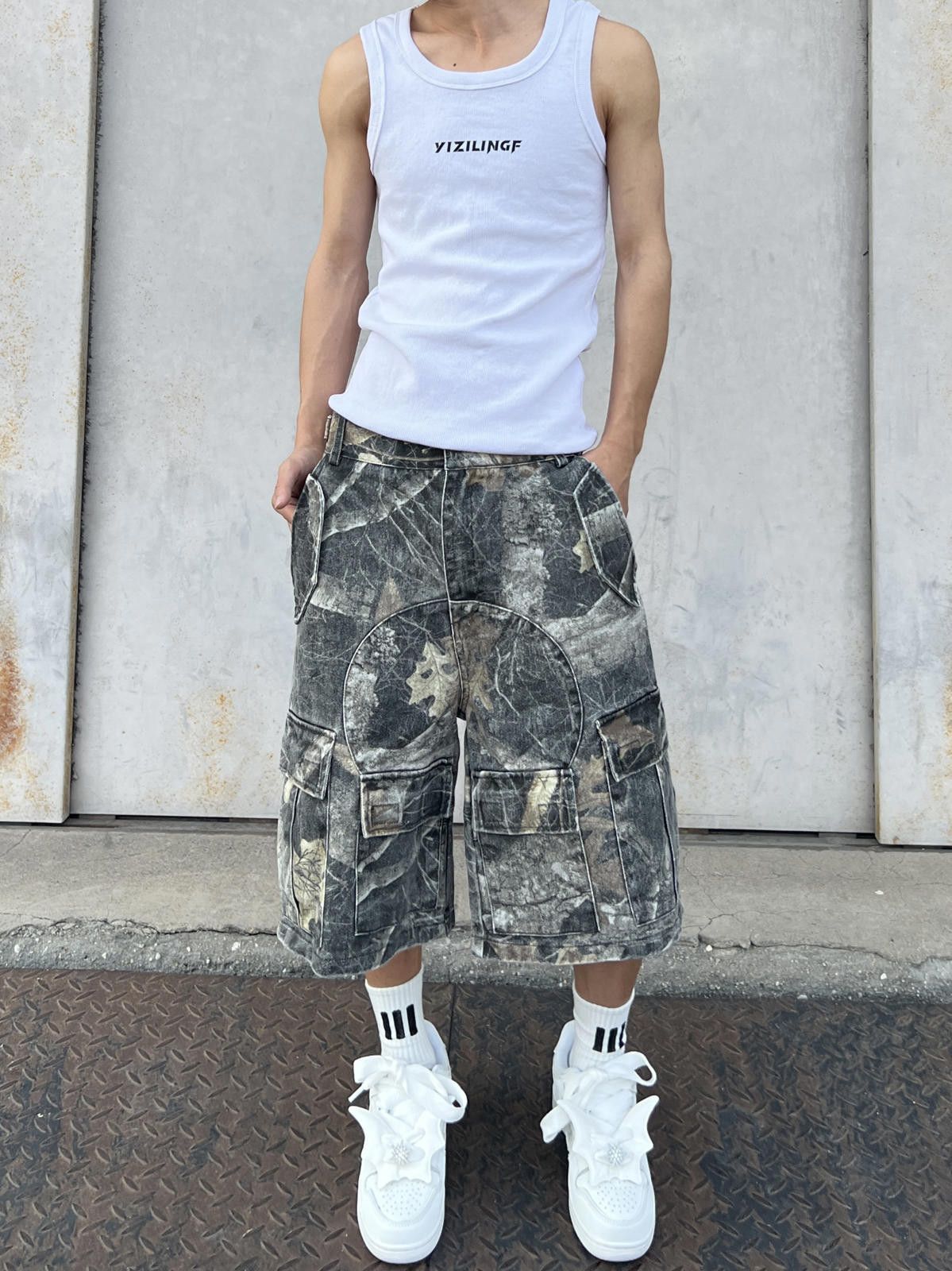 Other Enzyme-Wash Branch-Camo Denim Shorts Size US 28 / EU 44 - 3 Thumbnail