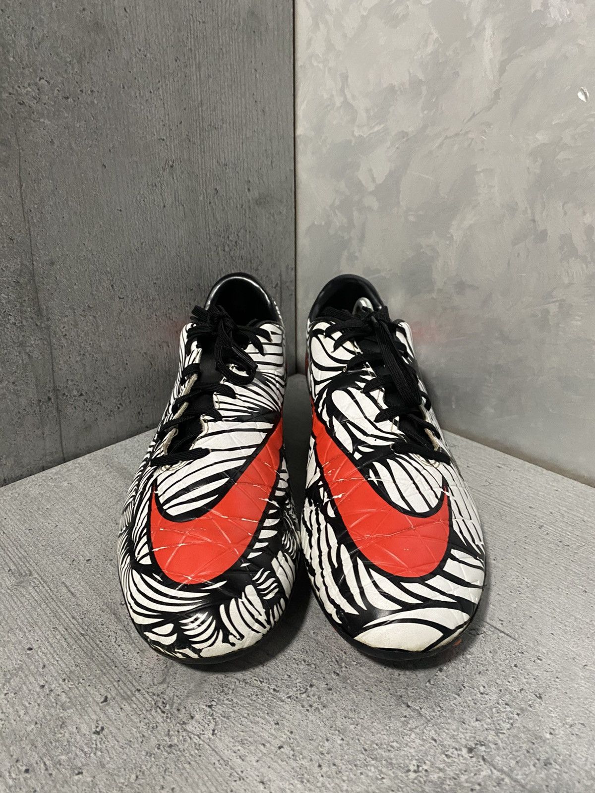 Nike NIKE Hypervenom Phelon II FG Neymar Soccer Cleats Boots US10 Size US 10 / EU 43 - 2 Thumbnail