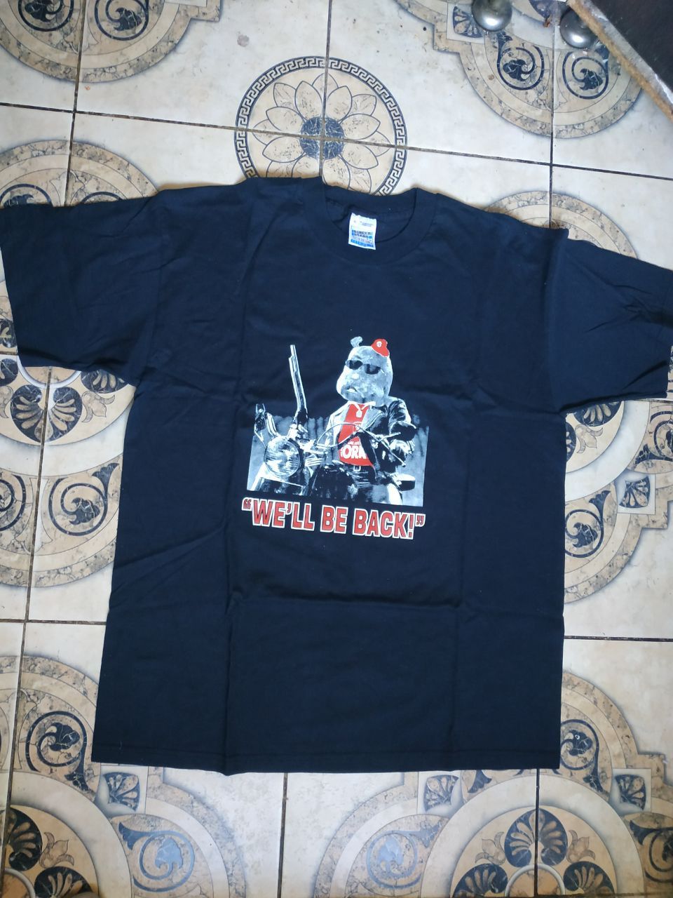 Fruit Of The Loom Vintage 90s Barnsley FCTobyTerminator We'll Be Back Screen Size US XL / EU 56 / 4 - 1 Thumbnail