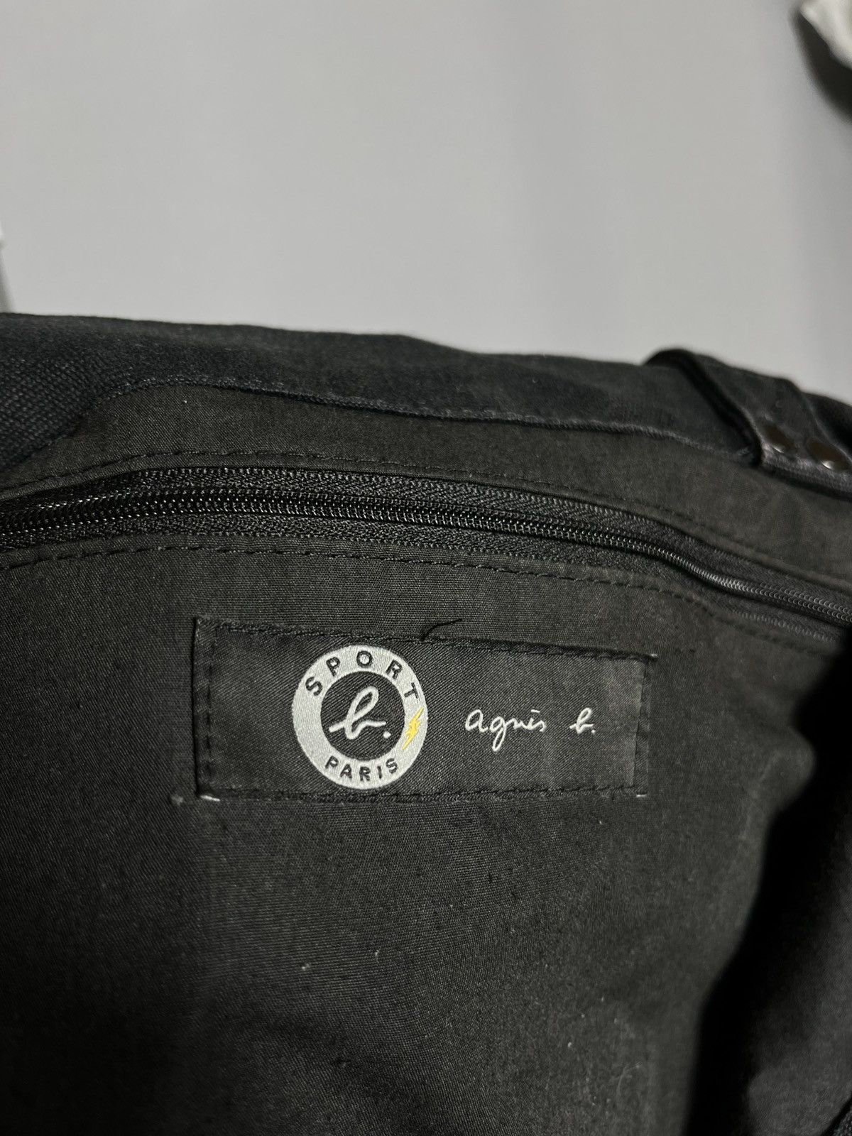 agnes b. Agnes B. Womans shoulder bag black belt Size ONE SIZE - 7 Thumbnail