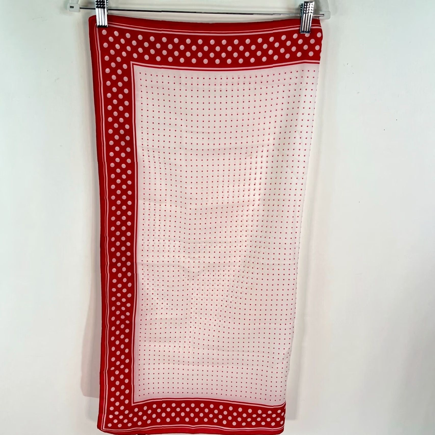 Vintage VINTAGE Liz Sinclair Scarf 30X30 Red White Polka Dots 80s Square Scarf Women Italy Polyester Chiffon Lace Pattern Vintage Yes Size ONE SIZE - 4 Thumbnail