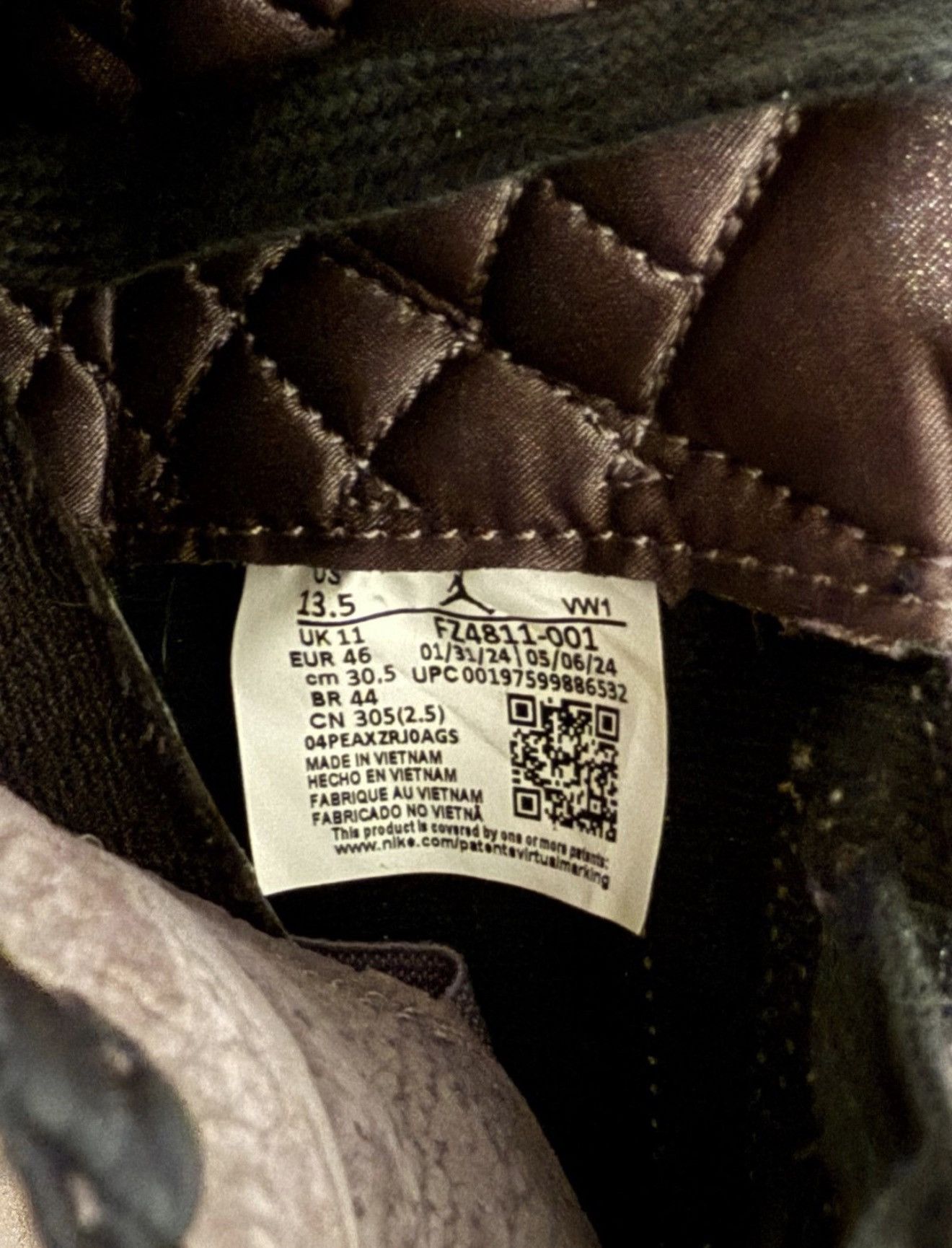 A Ma Maniere × Jordan Brand A Ma Maniere Air Jordan 3 Black Violet Sz 13.5 W / 12 M Used Size US 12 / EU 45 - 10 Thumbnail