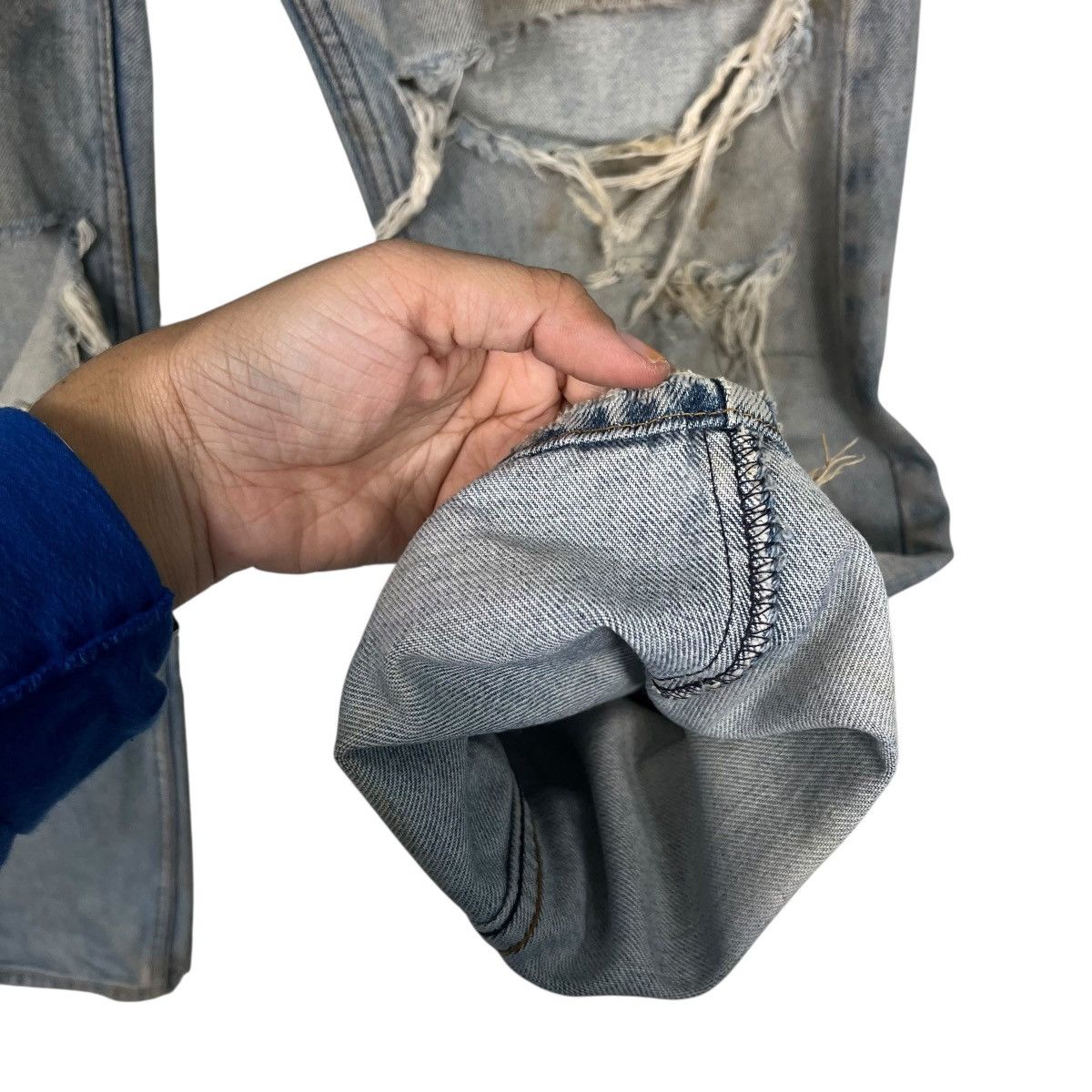 Levi's Vintage Y2k Levis Distressed Denim Jeans Size US 30 / EU 46 - 13 Thumbnail