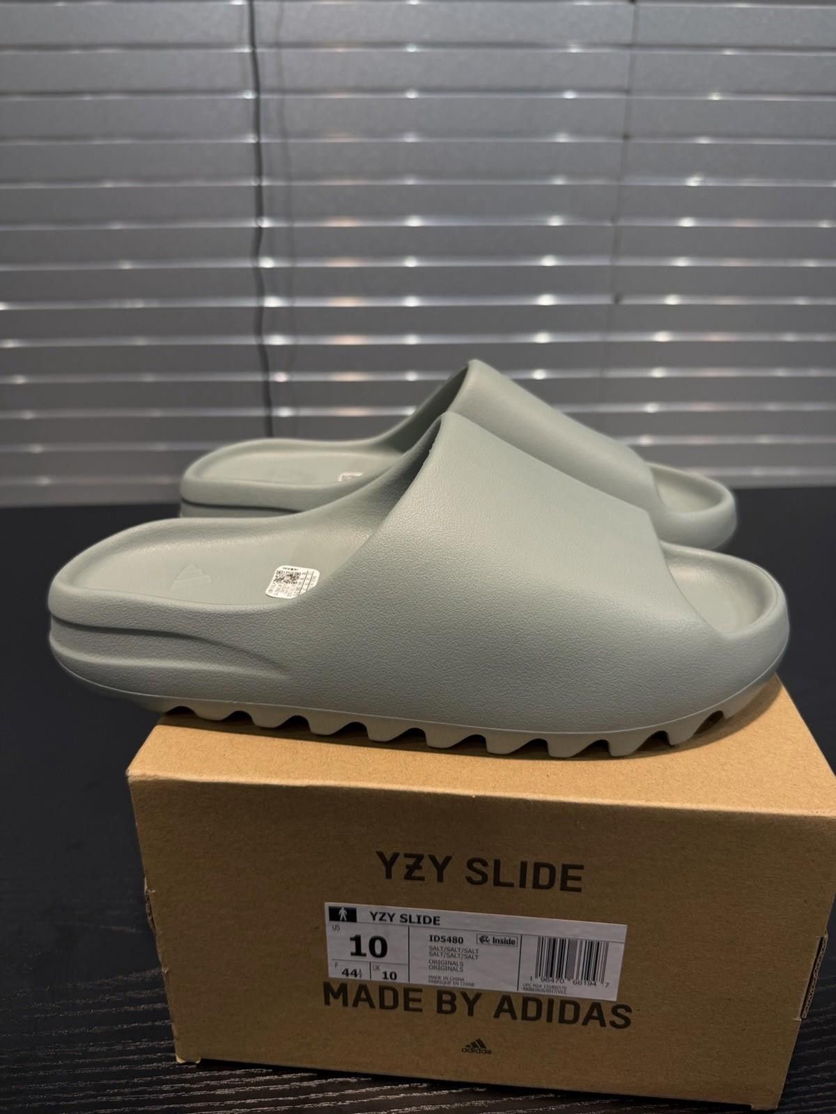 Adidas Adidas Yeezy Slide Size 10 Salt ID5480 Brand New Size US 10 / EU 43 - 2 Thumbnail