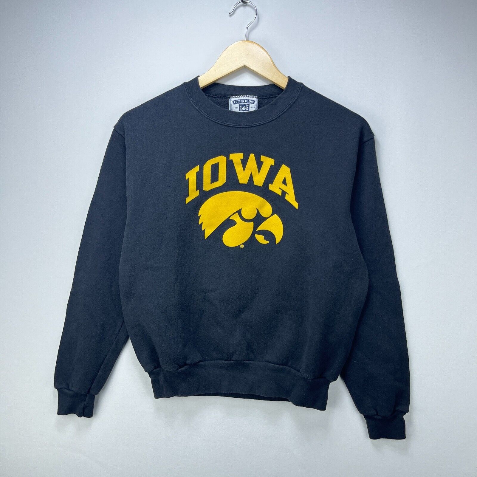 Vintage Vintage '90s Iowa Hawkeyes Sweatshirt University XS Size US XS / EU 42 / 0 - 1 Thumbnail