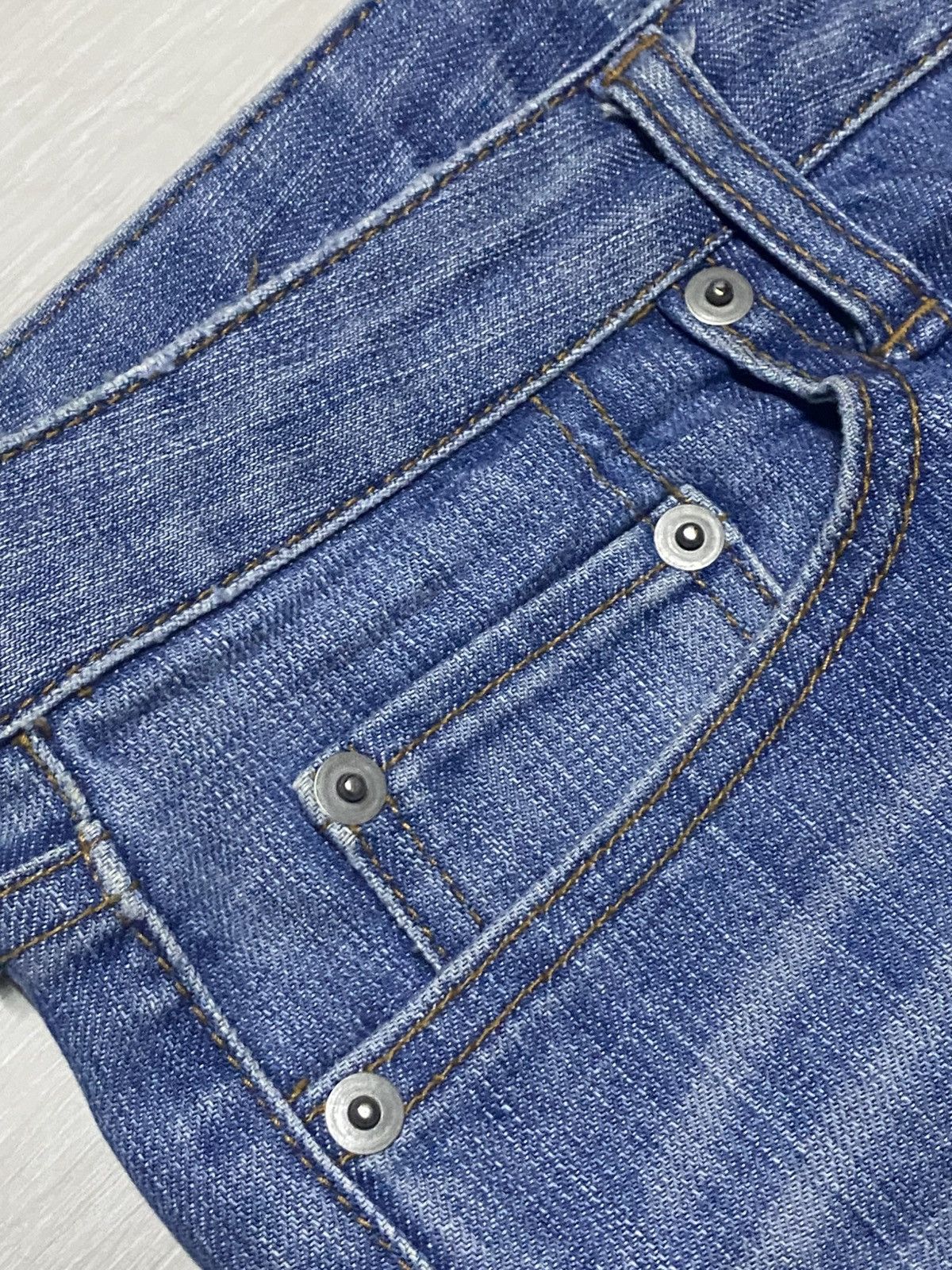 Japanese Brand Vintage Japanese Brand Uniqlo Light Wash Flare Bootcut Jeans Size US 30 / EU 46 - 7 Thumbnail