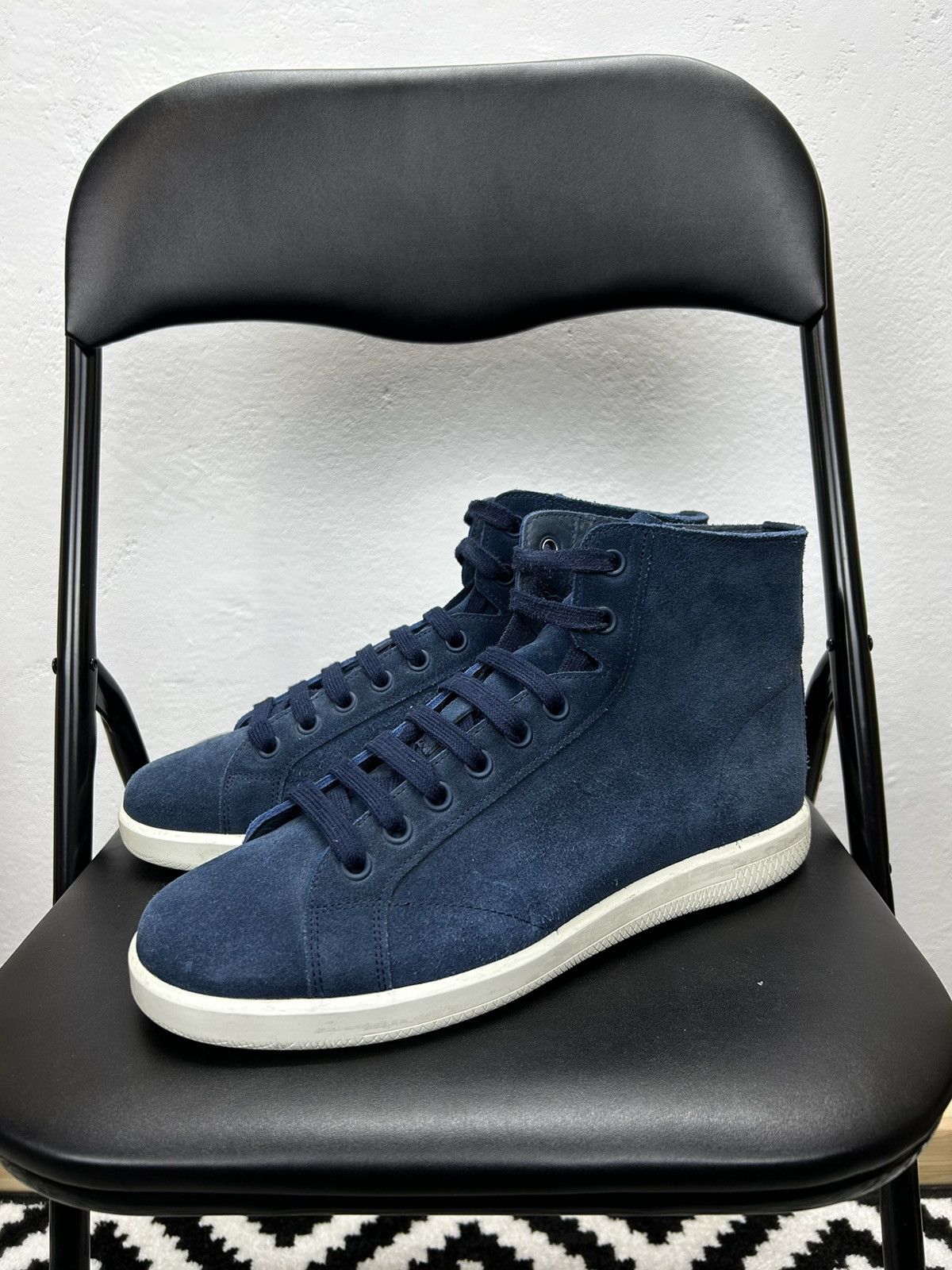Prada Prada Hi Top Suede sneakers Size US 10.5 / EU 43-44 - 4 Thumbnail
