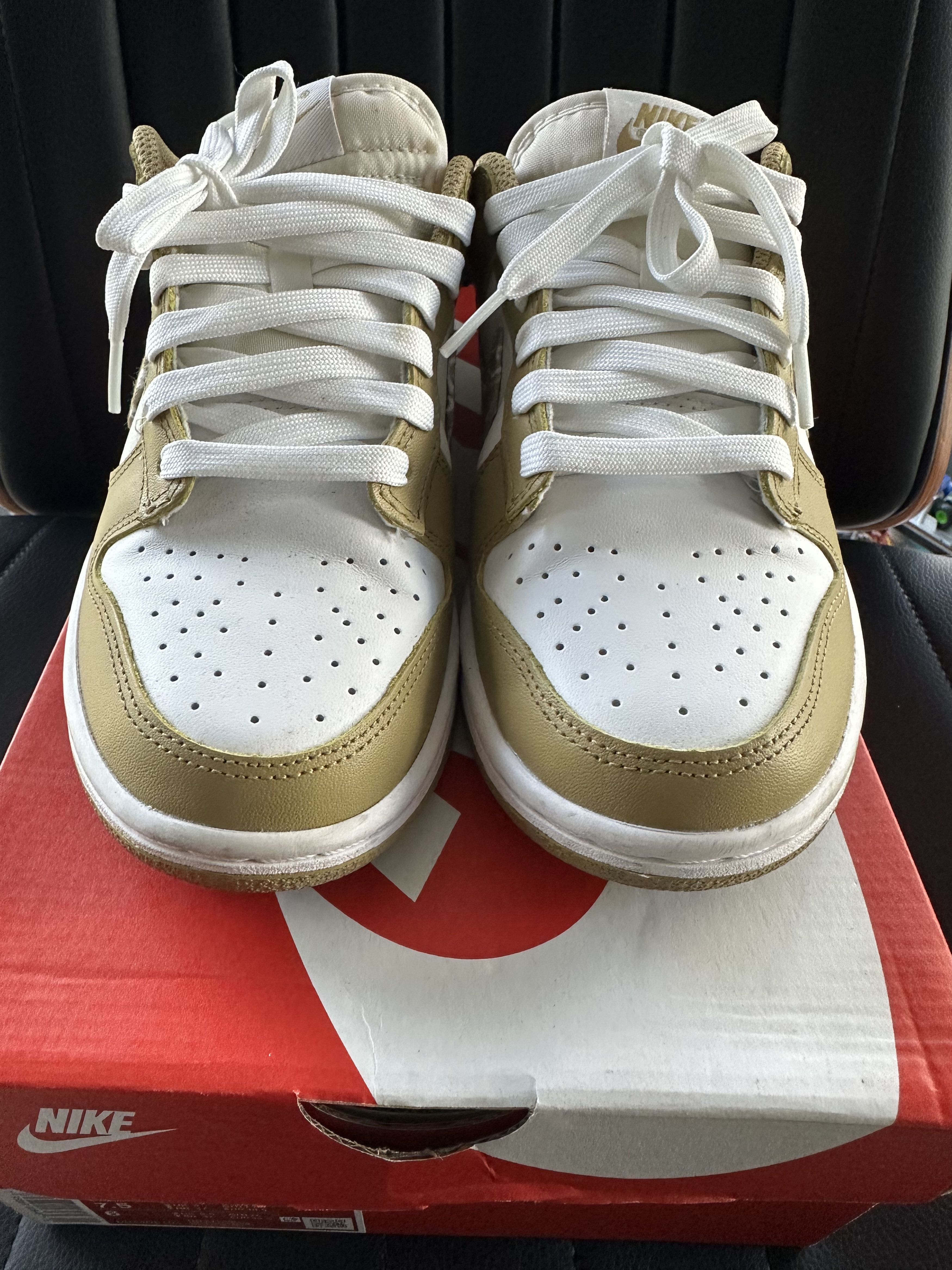 Nike PREOWNED WMNS NIKE DUNK LOW ESS "PAISLEY PACK BARLEY" Size US 7.5 / IT 37.5 - 1 Thumbnail
