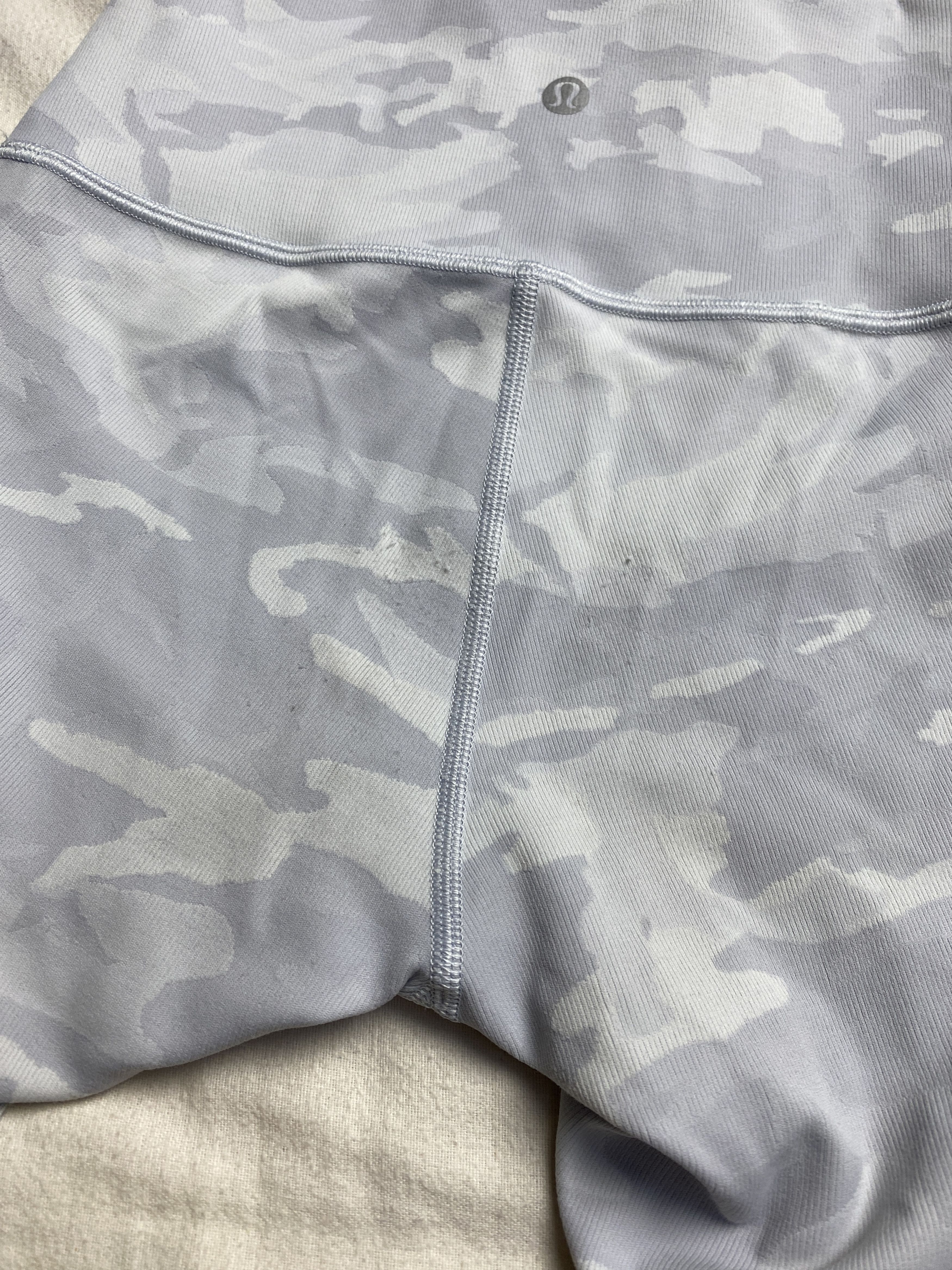 Lululemon Lululemon camo moro leggings sport yoga gym pilates Size 27" / US 4 / IT 40 - 6 Thumbnail