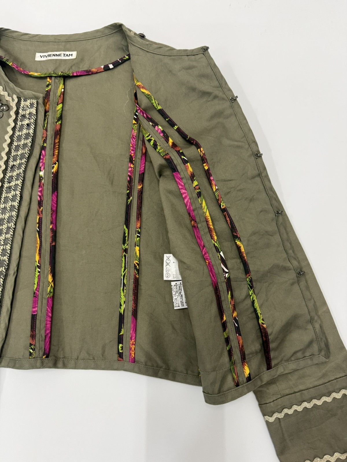 Vivienne Tam 🔥 90s Vivienne Tam Olive Cropped Jacket Boho Beaded Designer Size S / US 4 / IT 40 - 9 Thumbnail