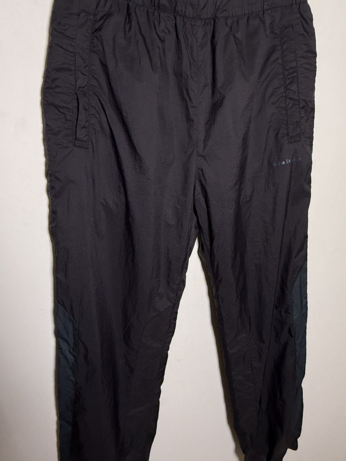Acne Studios Acne Studios tech pants in ultra-lightweight ripstop nylon Size US 32 / EU 48 - 6 Thumbnail
