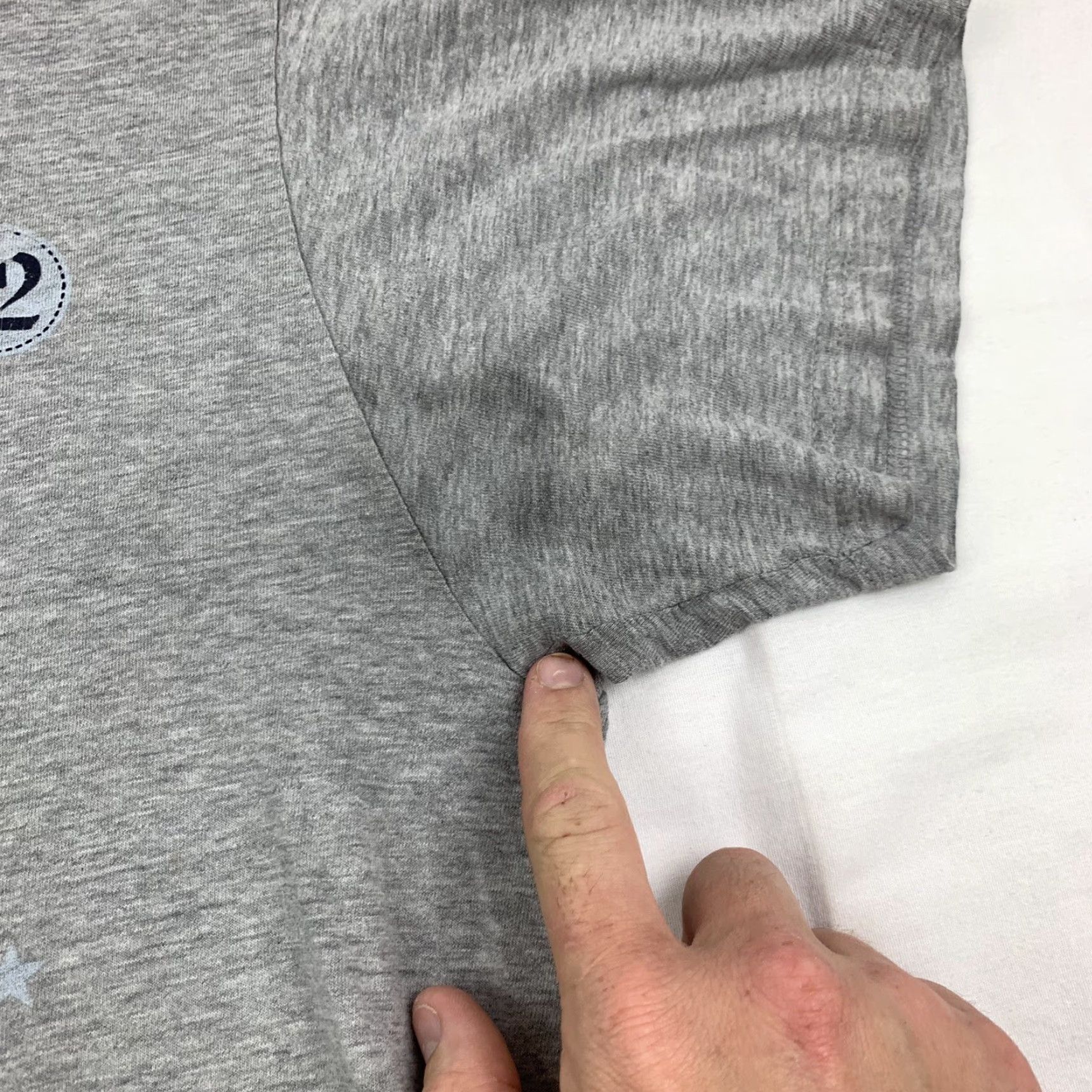 Nike VINTAGE Nike Shirt Adult Medium Gray Grunge Y2K Silver Tag Graphic Tee Mens Size US M / EU 48-50 / 2 - 2 Thumbnail