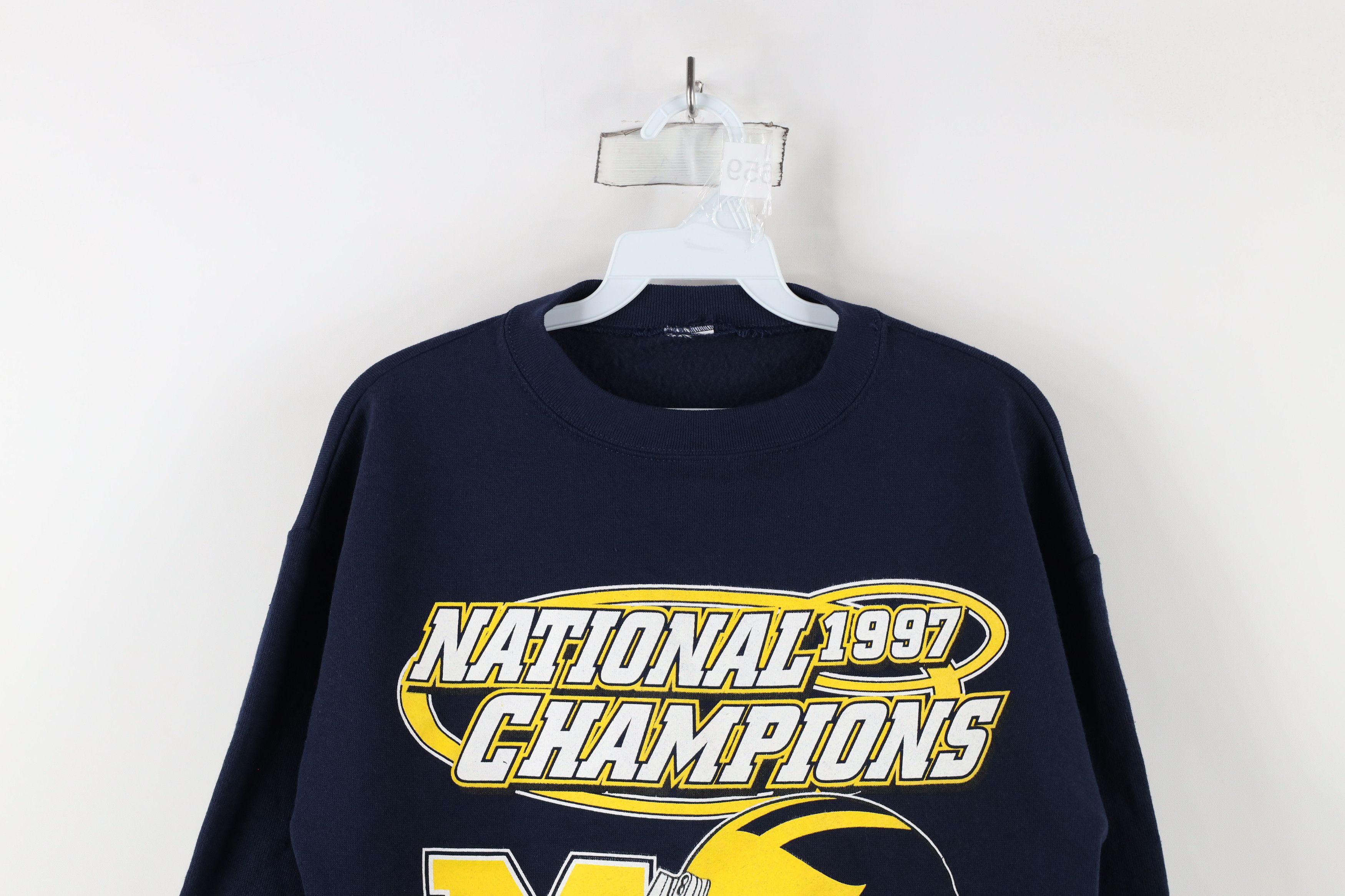 Vintage Vintage 90s University of Michigan Football Sweatshirt Size US M / EU 48-50 / 2 - 2 Thumbnail