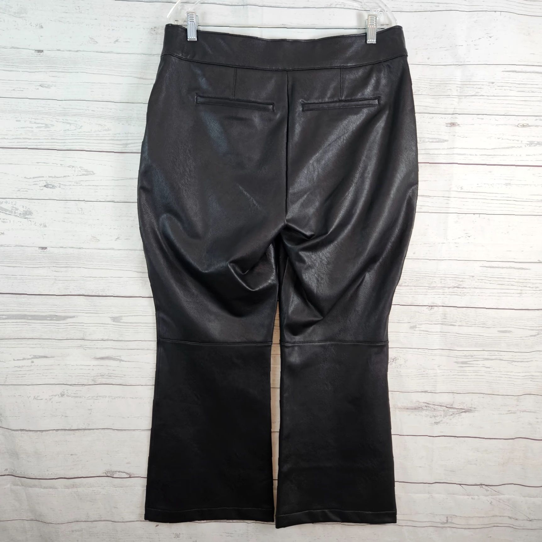 Spanx Spanx Womens Faux Leather Kick Flare Pants 1X Black High Rise Pull On Pants Womens Black 1X Flared Cropped 26in Inseam High Rise Pull On Spanx Size 40" / US 18 - 3 Thumbnail