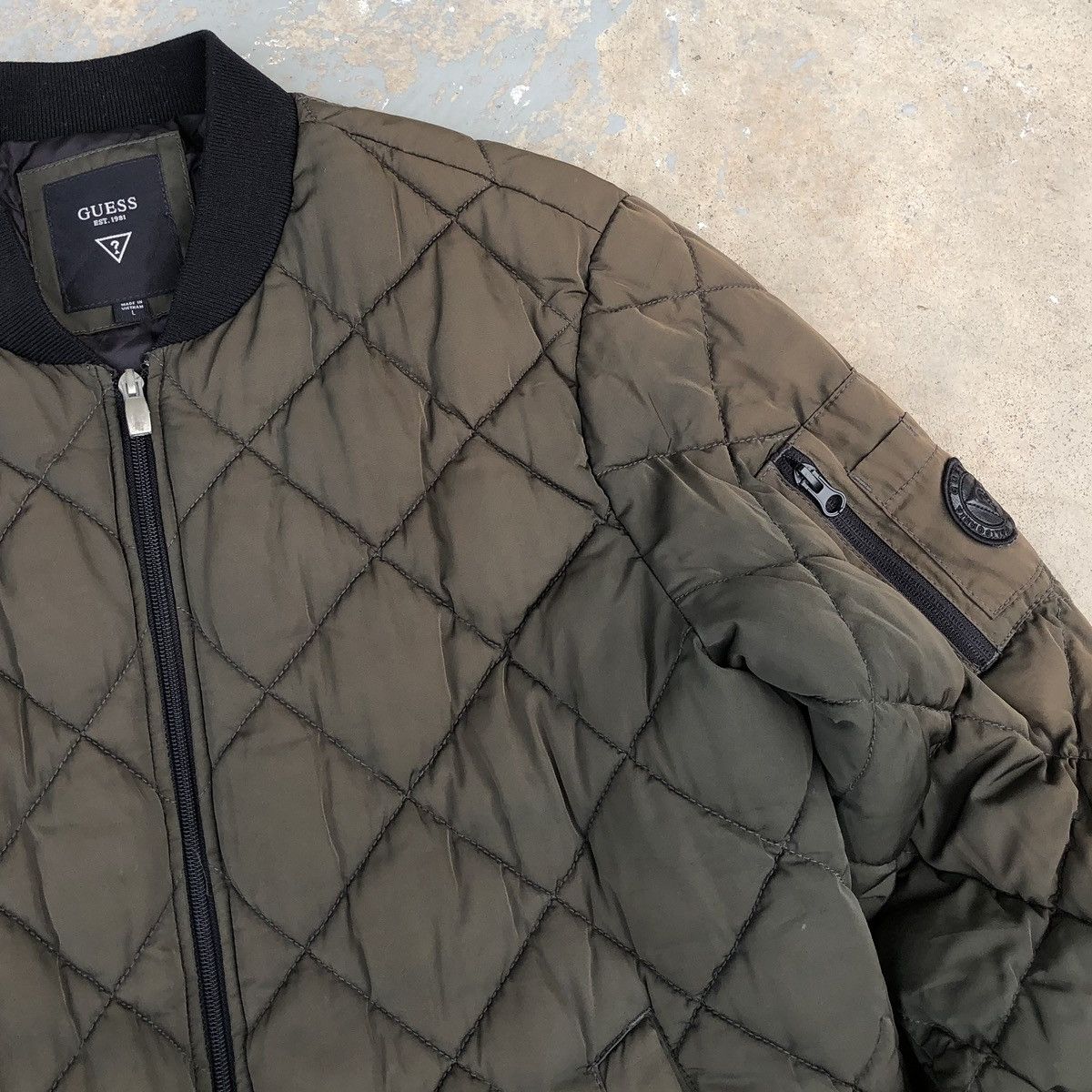 Guess Vintage Guess Est.1981 Sun Faded Quilted Bomber Jacket Size US M / EU 48-50 / 2 - 4 Thumbnail