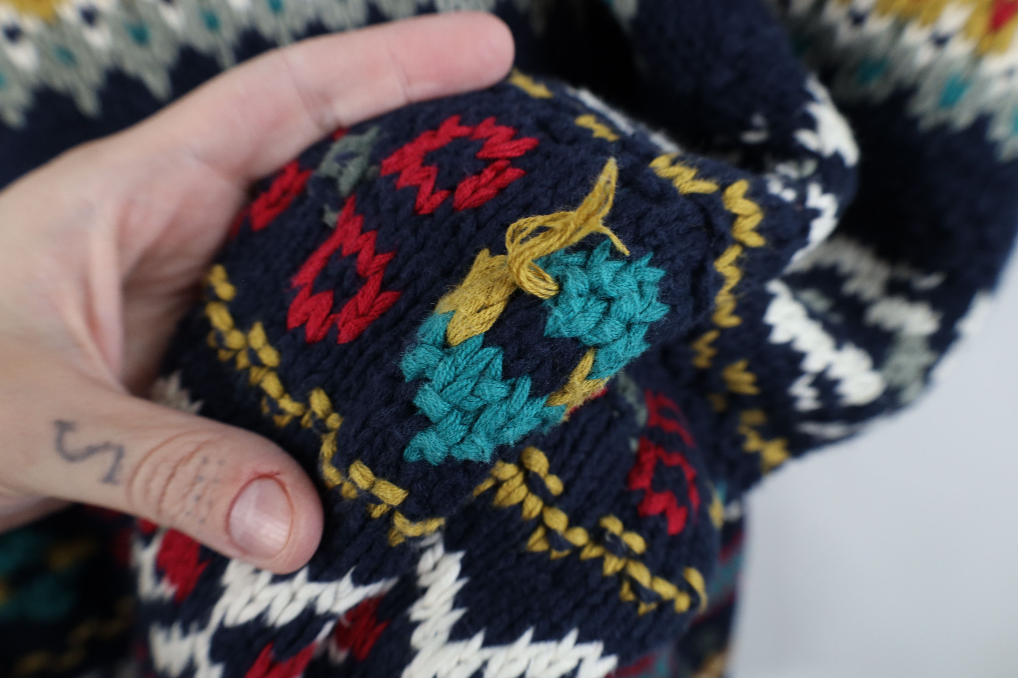 Vintage Vintage 90s Streetwear Rainbow Fair Isle Hand Knit Sweater Size US L / EU 52-54 / 3 - 9 Thumbnail