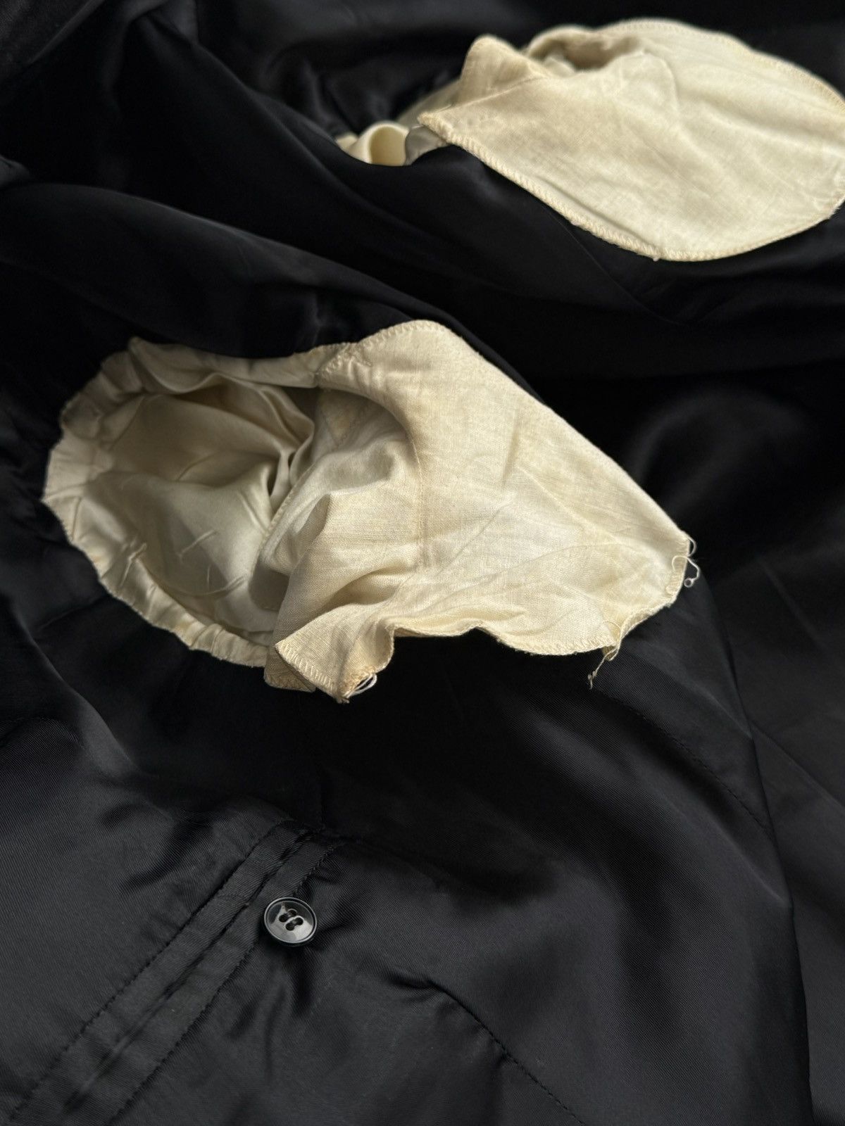 Vintage Vintage 1954 Dated England Tuxedo Black Blazer Jacket Size US M / EU 48-50 / 2 - 7 Thumbnail