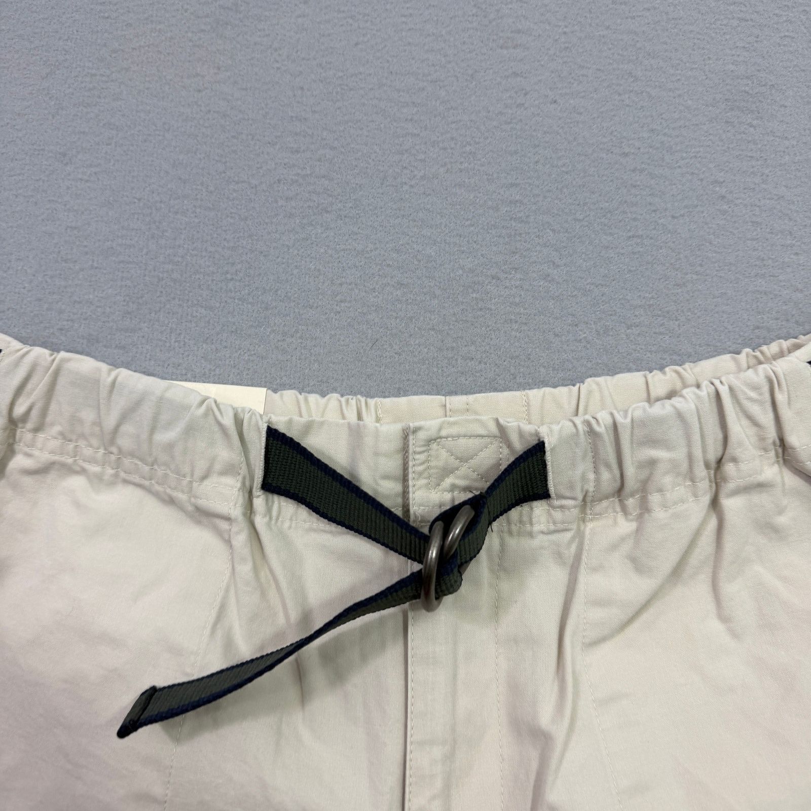 Gap Gap Flat Front Khaki Chino Shorts Medium Beige 8" Inseam NEW Size US 34 / EU 50 - 3 Thumbnail