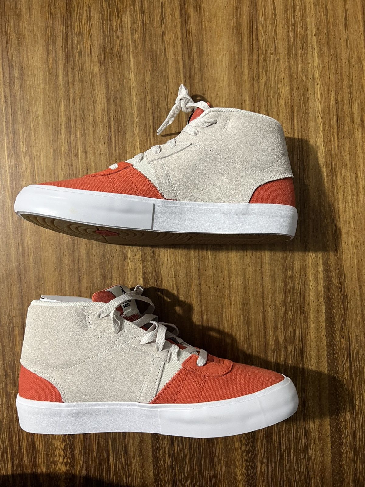 Jordan Brand Jordan Series Mid Size US 9 / EU 42 - 1 Thumbnail