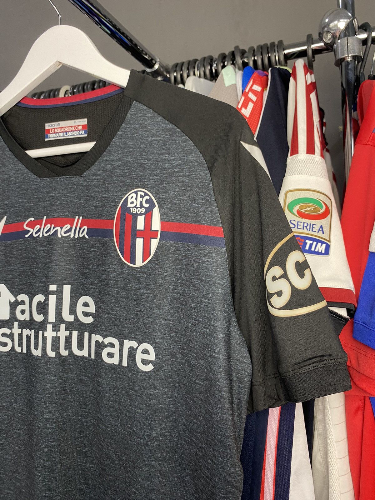 Macron 2020/21 MACRON BOLOGNA THIRD SOCCER FOOTBALL JERSEY SHIRT Size US XL / EU 56 / 4 - 4 Thumbnail