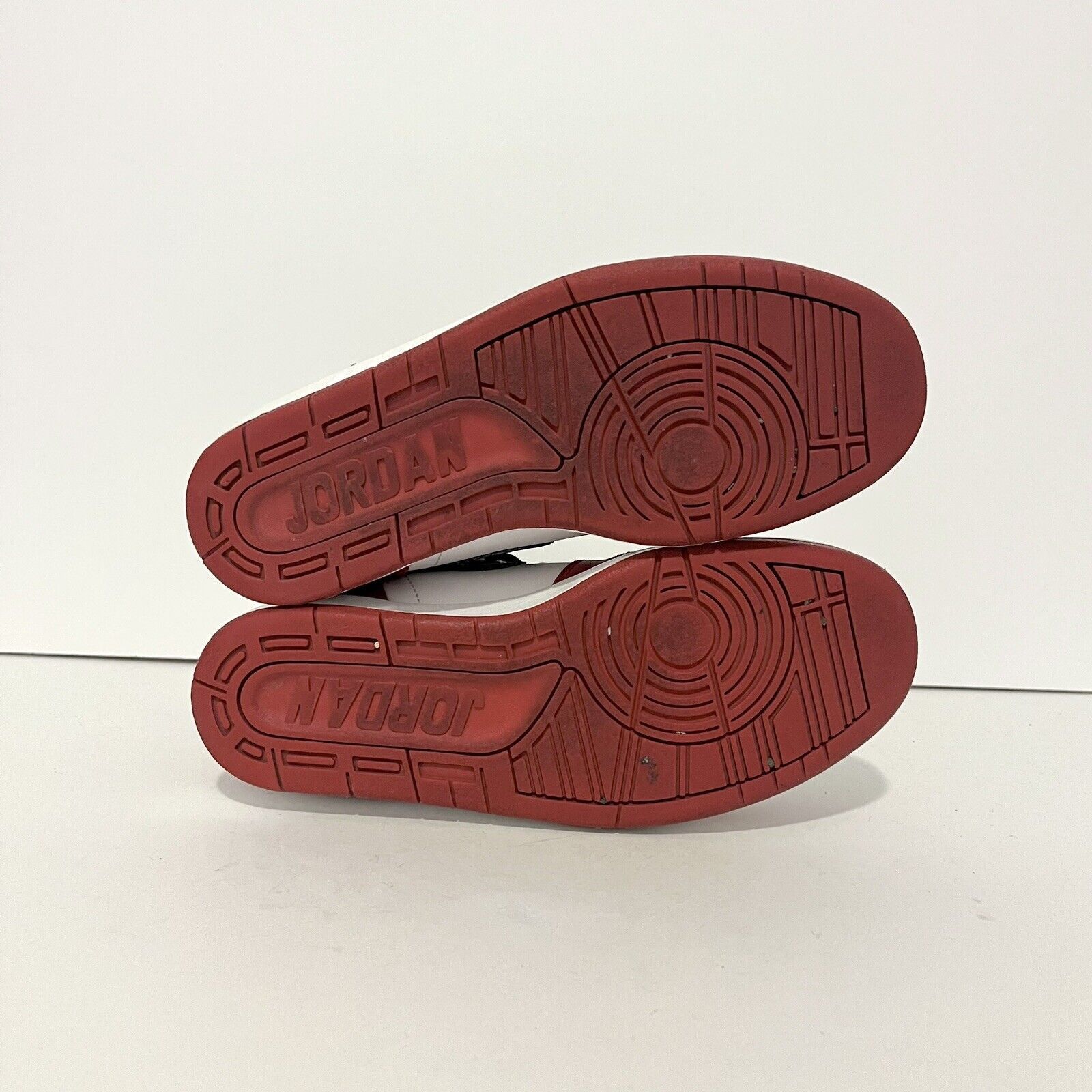 Nike 2015 Nike Air Jordan 1.5 Chicago The Return GS 768862-601 Size US 6 / IT 36 - 7 Thumbnail