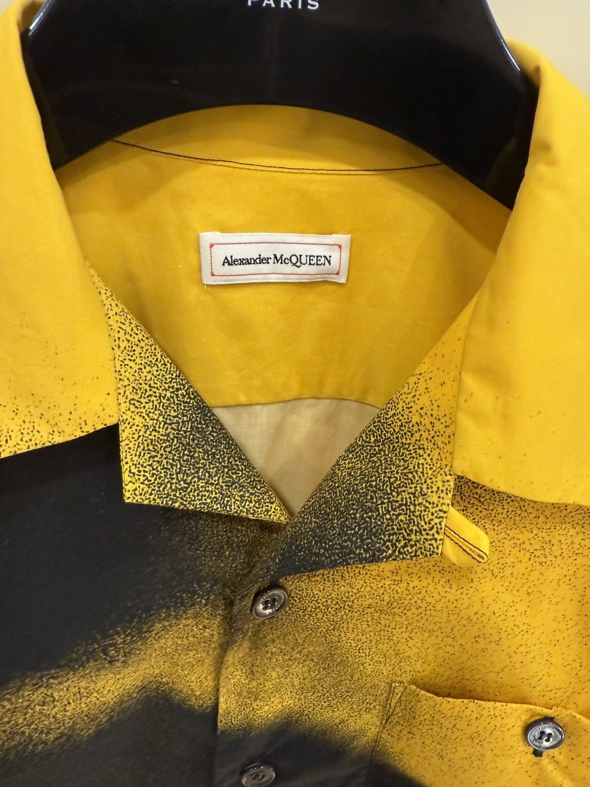 Alexander McQueen Graffiti spray shirt in yellow size15+ Size US M / EU 48-50 / 2 - 6 Thumbnail
