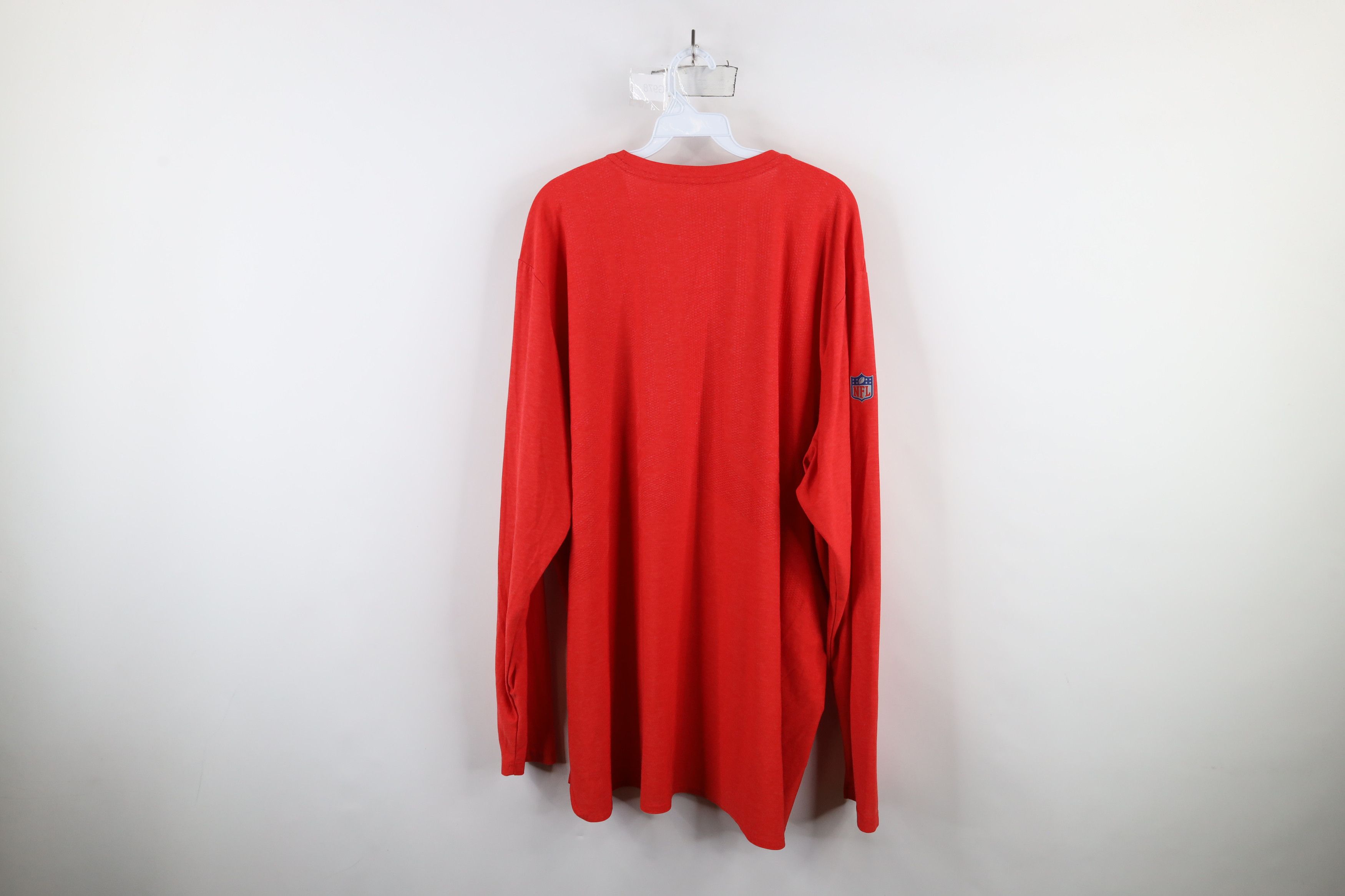Nike × Vintage Nike On Field Buccaneers Football Long Sleeve T-Shirt Red Size US XXL / EU 58 / 5 - 13 Thumbnail