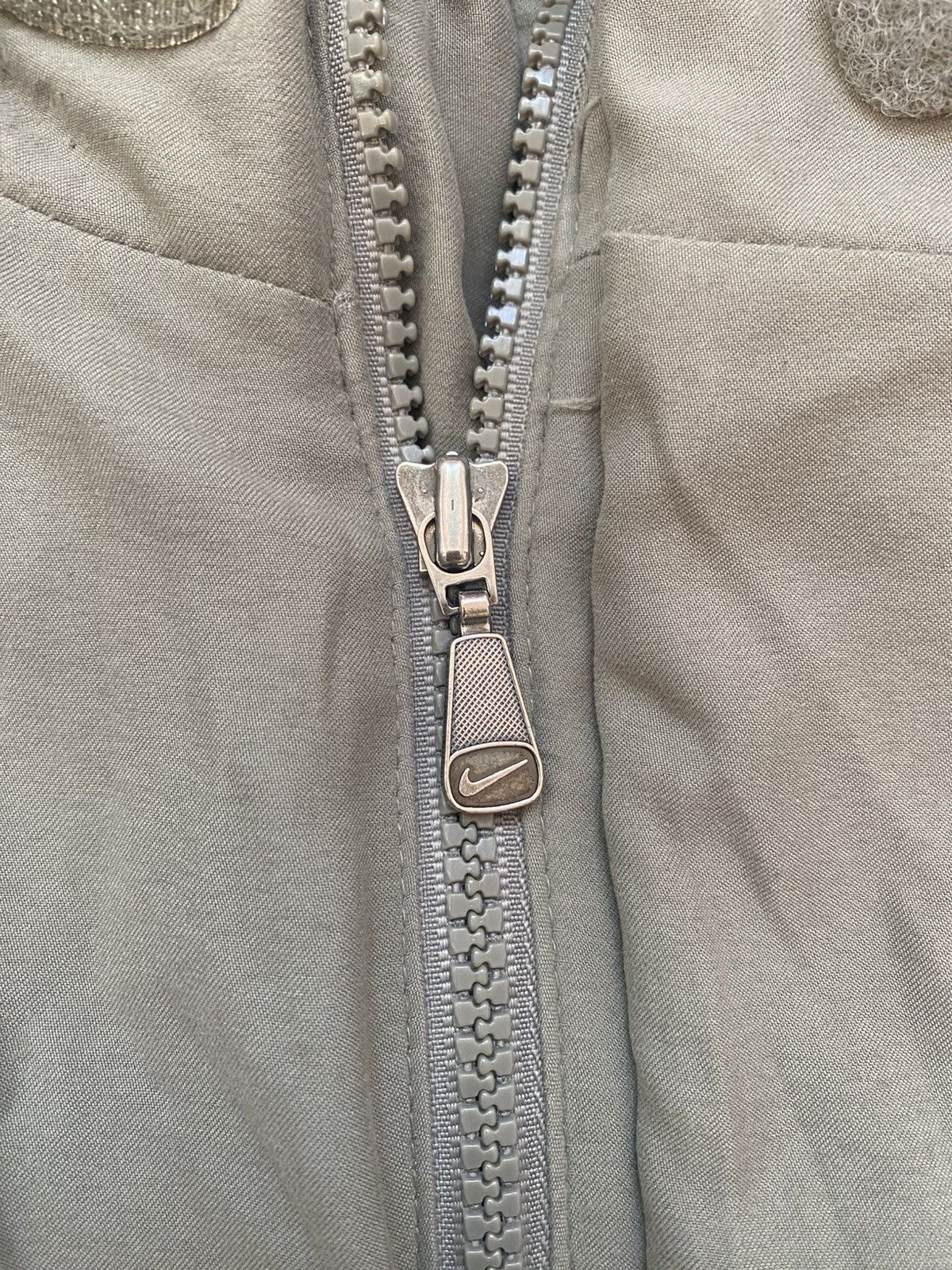Nike Early 00's NIKE Classic Grey Mini Logo Puffer Jacket Size US L / EU 52-54 / 3 - 13 Thumbnail