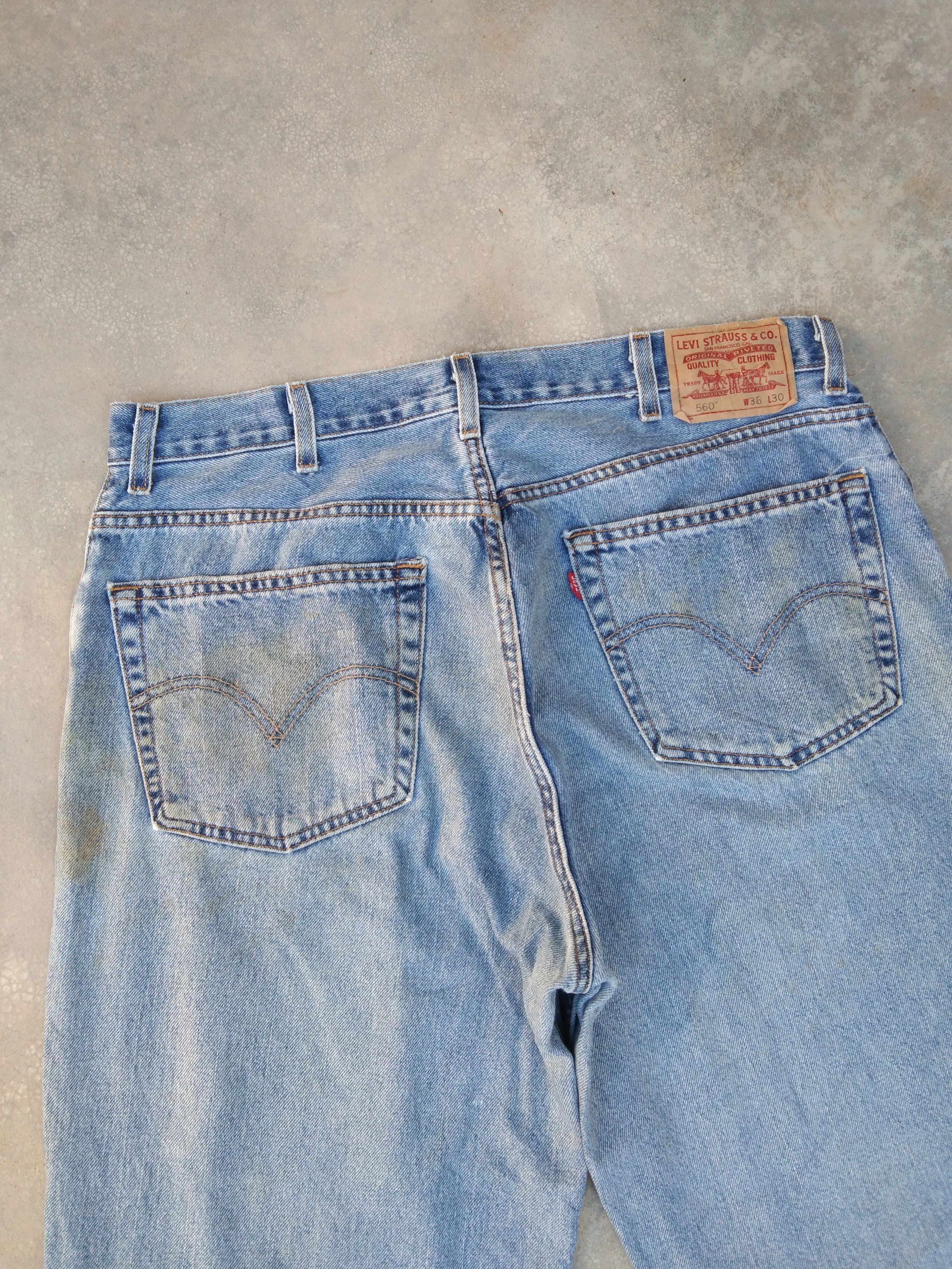 Levi's Vintage Levi's Jeans 560 Loose Baggy Distressed Denim 38x30 Size US 38 / EU 54 - 4 Thumbnail