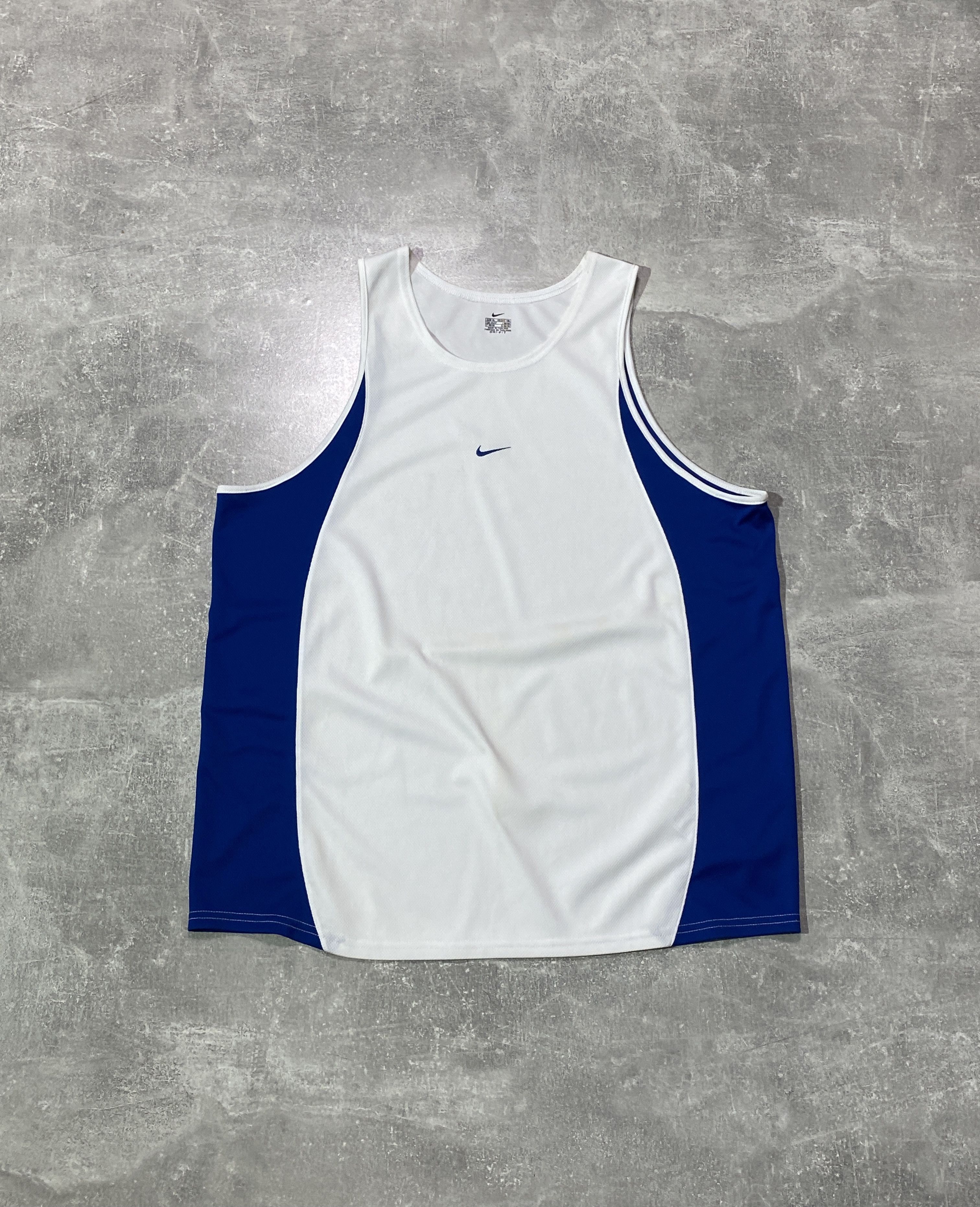 Nike Vintage Y2k Nike Center Swoosh Tee Size US XL / EU 56 / 4 - 1 Thumbnail