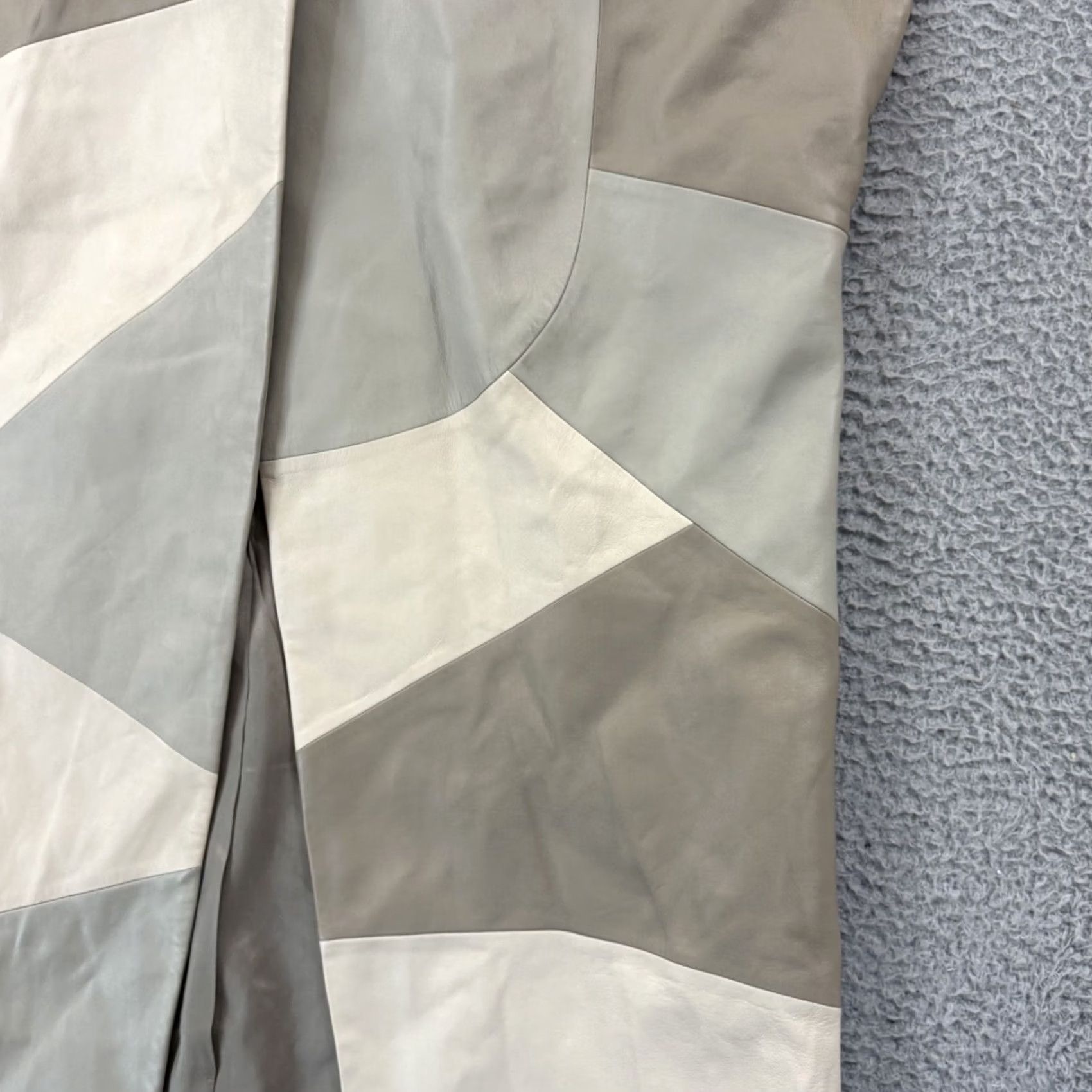 Escada VINTAGE Escada Coat Women 42 Geometric Long Leather Bohemian Lined Snap Casual Overcoat Larida Beige 42 Womens Size M / US 6-8 / IT 42-44 - 5 Thumbnail