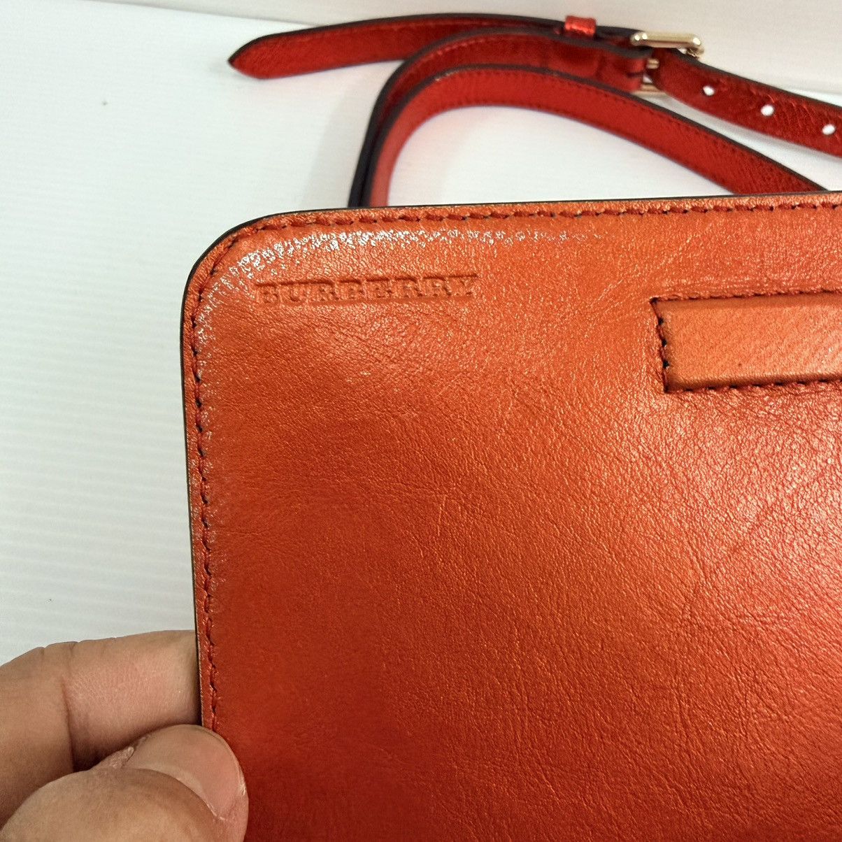 Burberry Burberry Leather Red Slingbag Size ONE SIZE - 9 Thumbnail