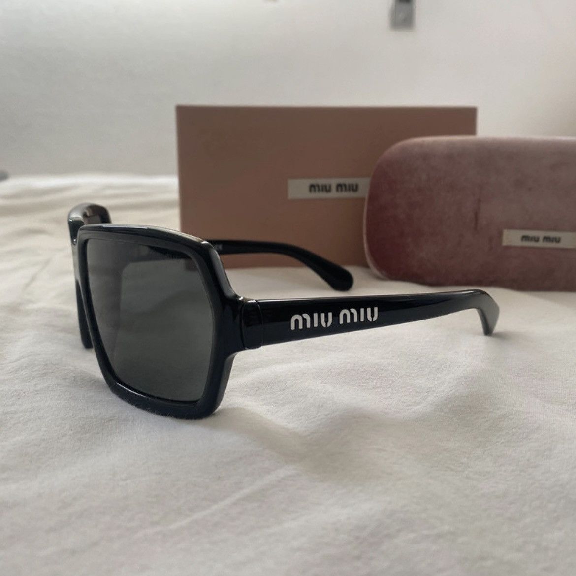 Miu Miu Miu Miu 06WS Sunglasses Size ONE SIZE - 1 Thumbnail