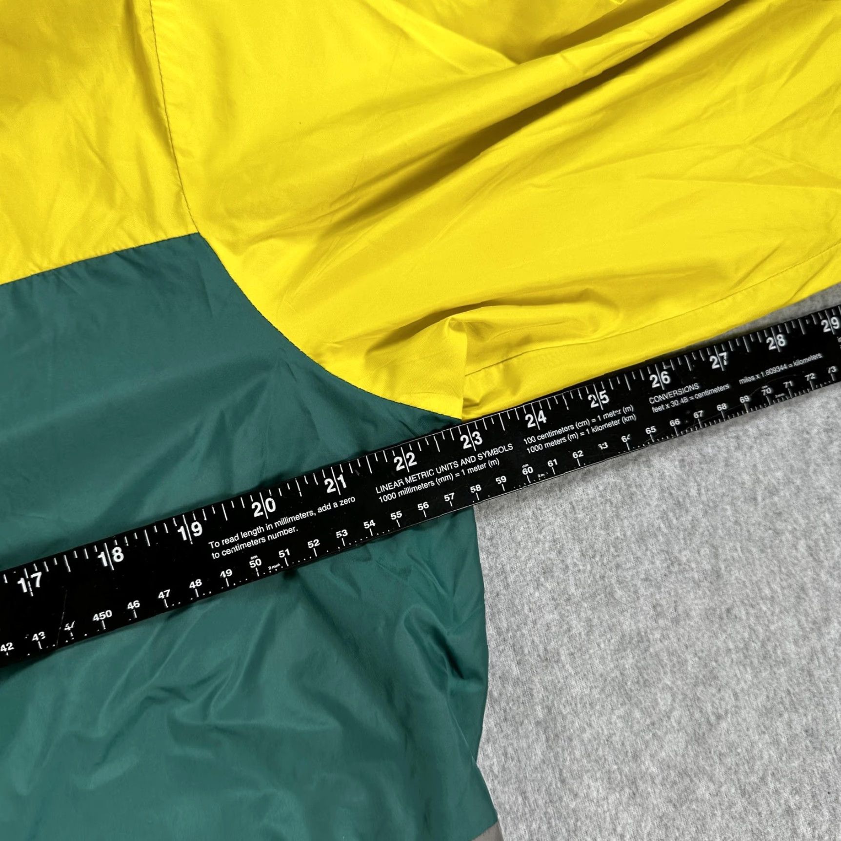Eddie Bauer Eddie Bauer Hoodie Men Large Yellow Green Zip Lightweight Colorblock Windbreaker Size US L / EU 52-54 / 3 - 7 Thumbnail