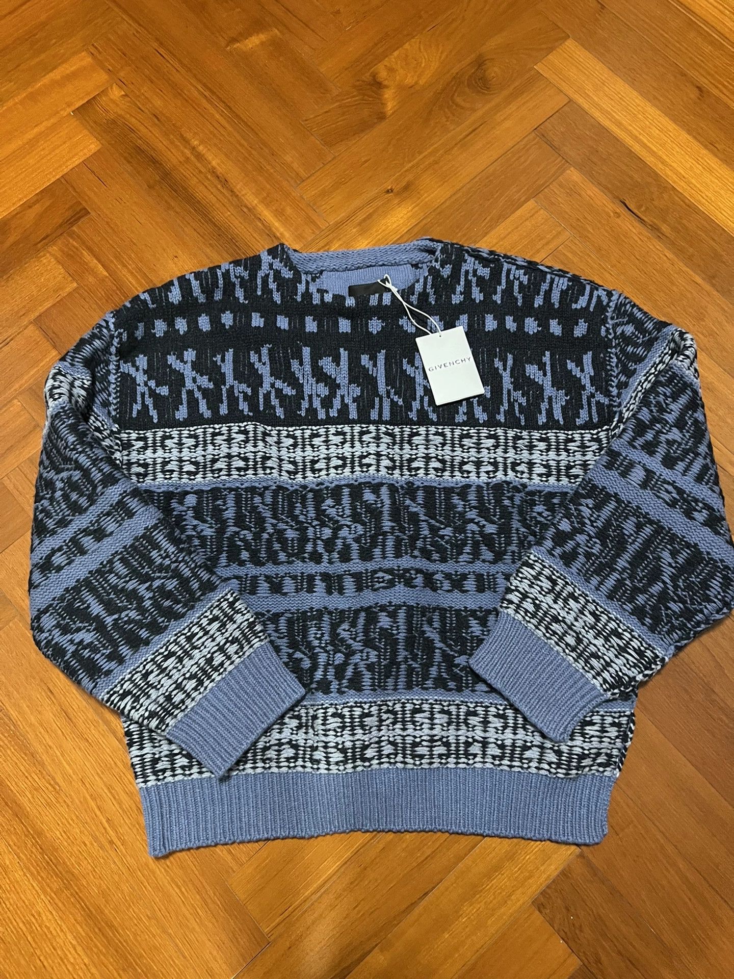 Givenchy Givenchy Chito Men's Patterned Sweater Size US S / EU 44-46 / 1 - 1 Thumbnail