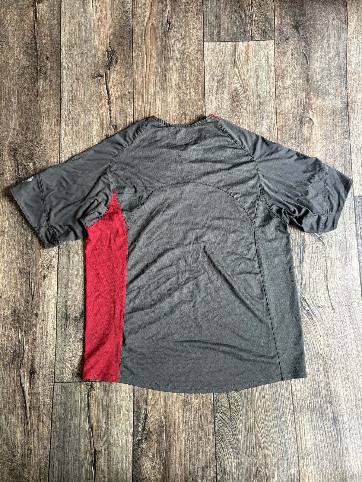 Nike × Vintage Vintage Manchester United Nike Football Jersey 2004/2005 Size US L / EU 52-54 / 3 - 12 Thumbnail